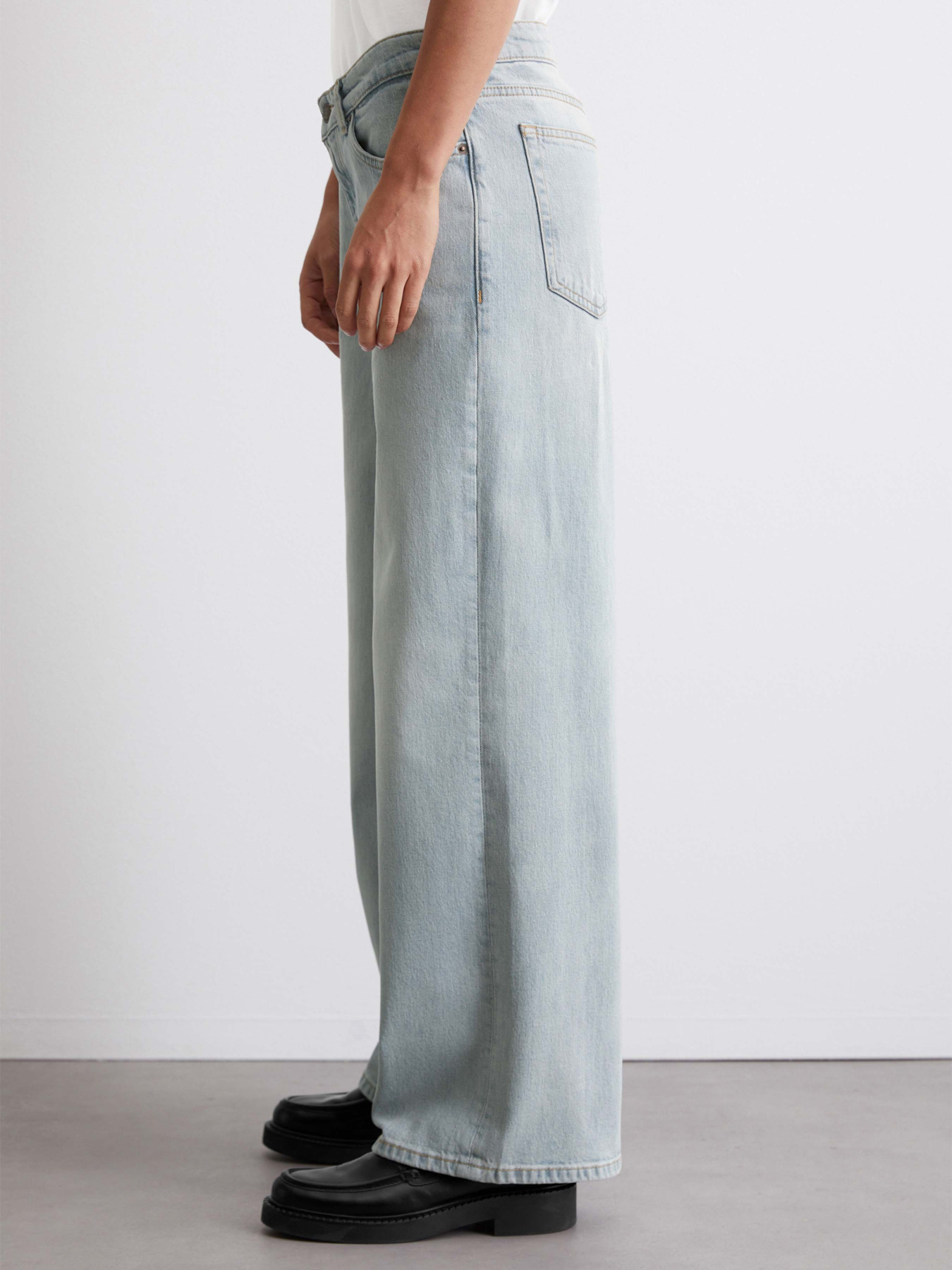 Широкі джинси Marc O’Polo модель 500918612133-005 Фото