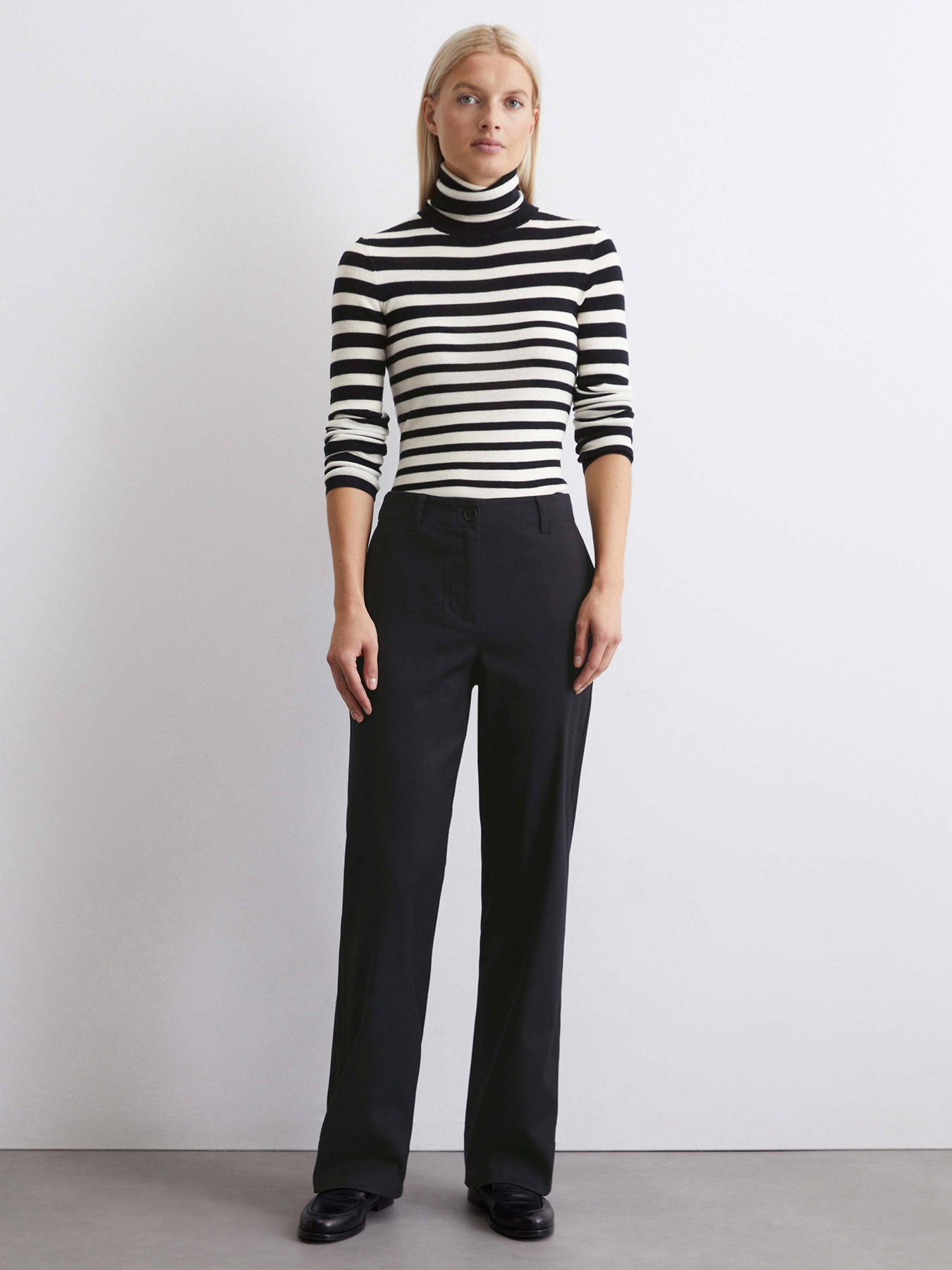 Классические штаны Marc O’Polo модель M00001910243-888 Классические штаны Marc O’Polo модель M00001910243-888 Фото