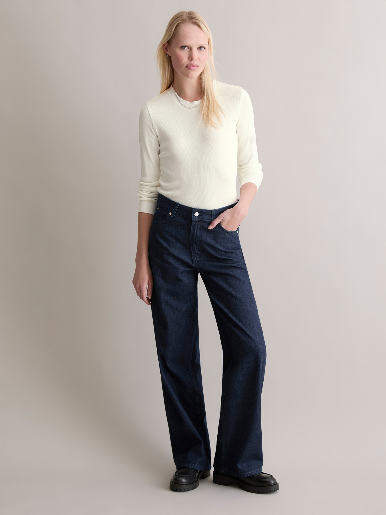 Широкие джинсы Marc O’Polo DENIM модель 5000007379-4484 Широкие джинсы Marc O’Polo DENIM модель 5000007379-4484 Фото