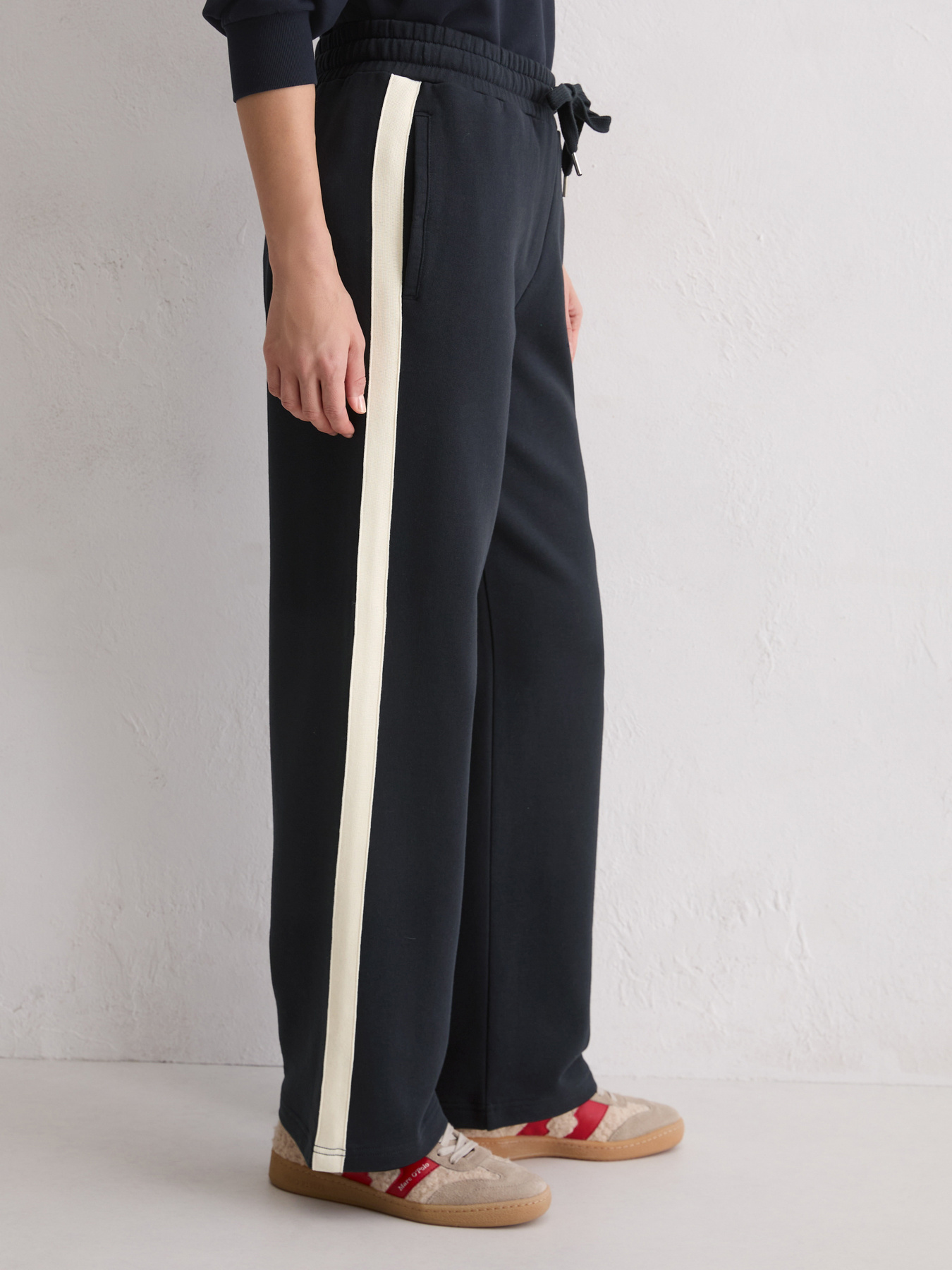 Штаны спортивные Marc O’Polo модель 5000010590-4300 Штаны спортивные Marc O’Polo модель 5000010590-4300 Фото