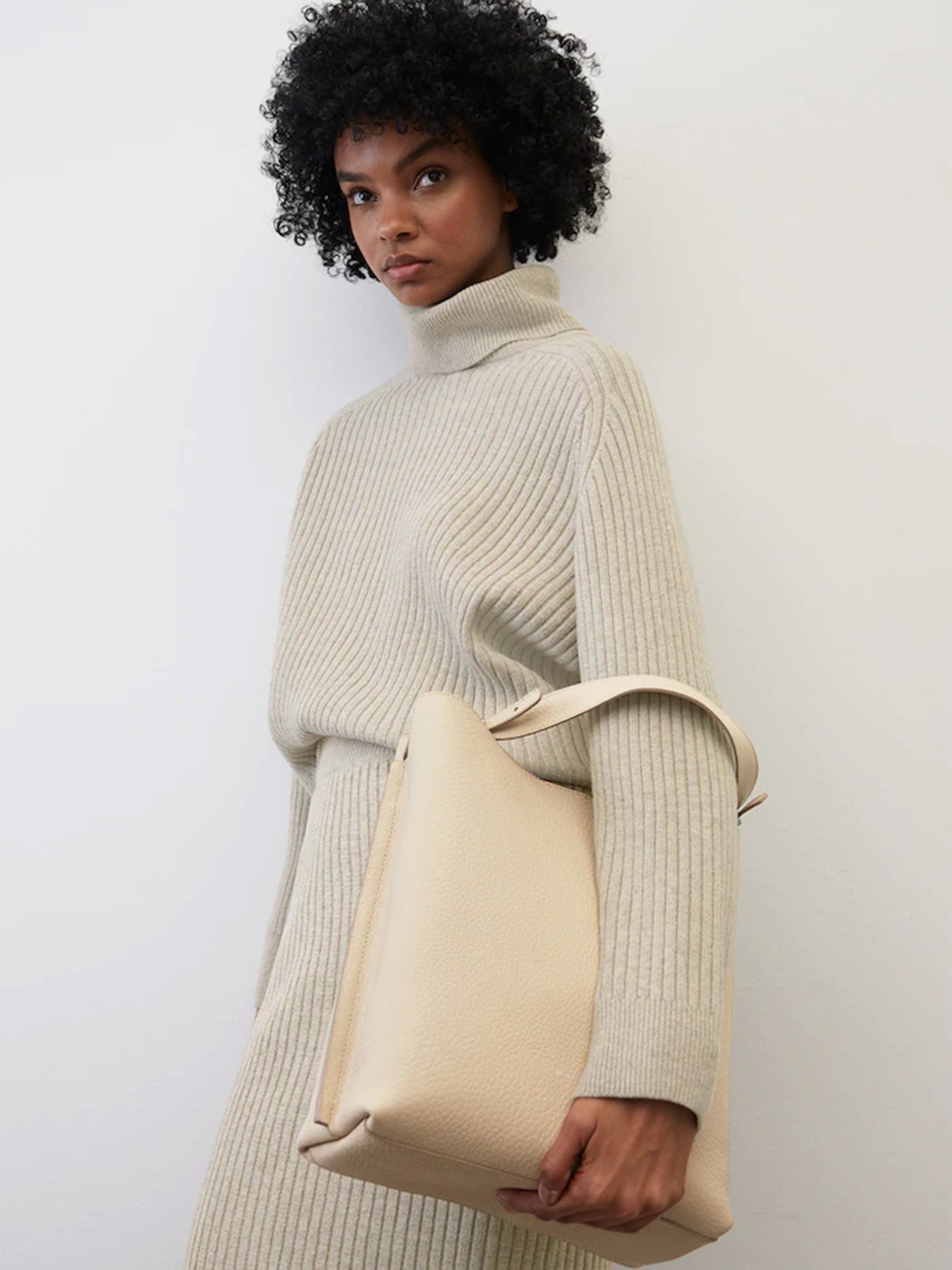 Хобо Marc O’Polo модель 21119651101109-718 Фото