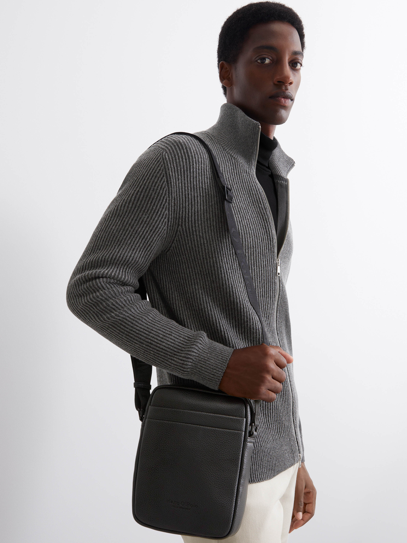 Кросс-боди Marc O’Polo модель 40922100701640-990 Фото