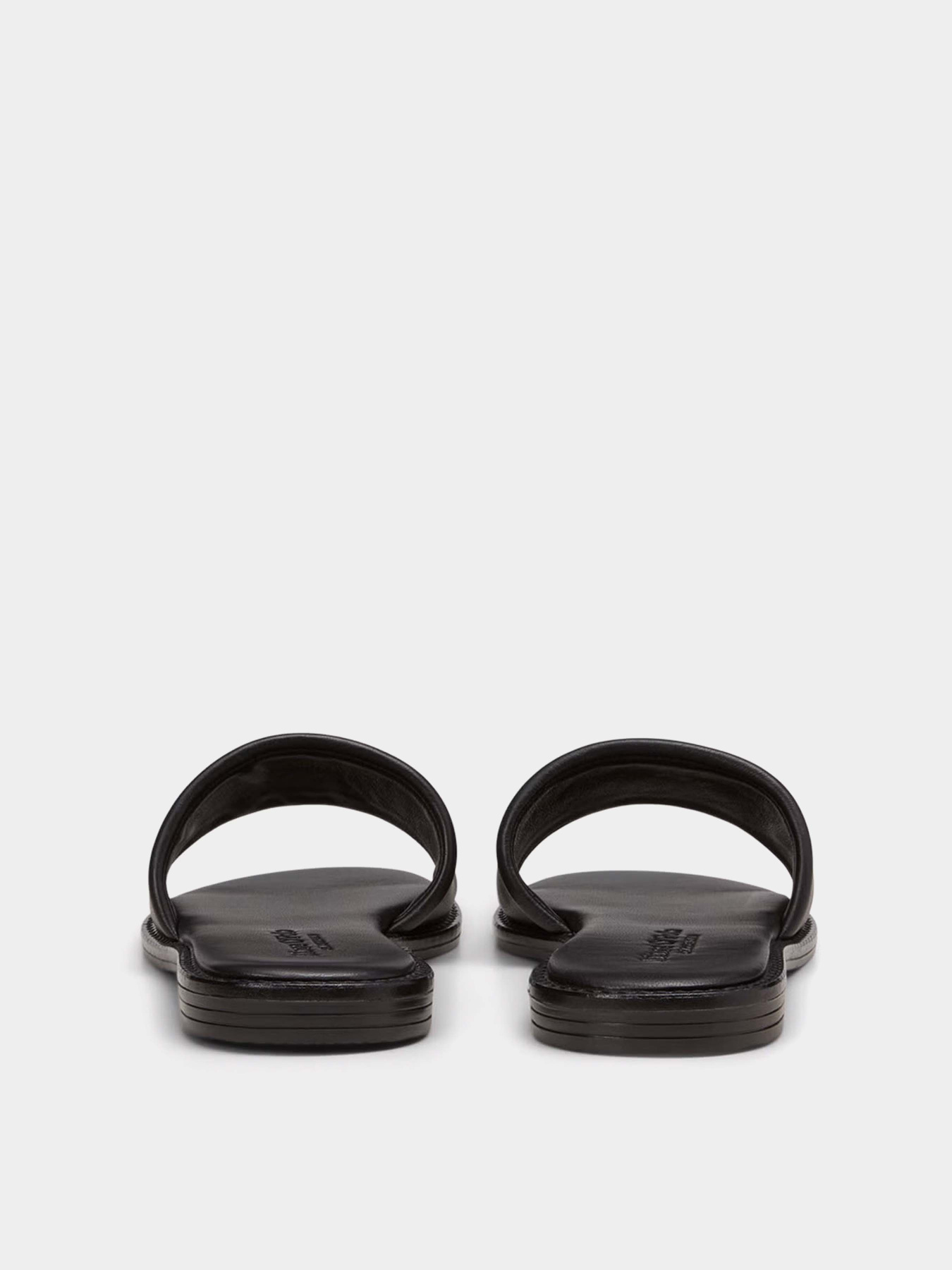 Шлепанцы Marc O’Polo модель 50318391107134-990 Фото