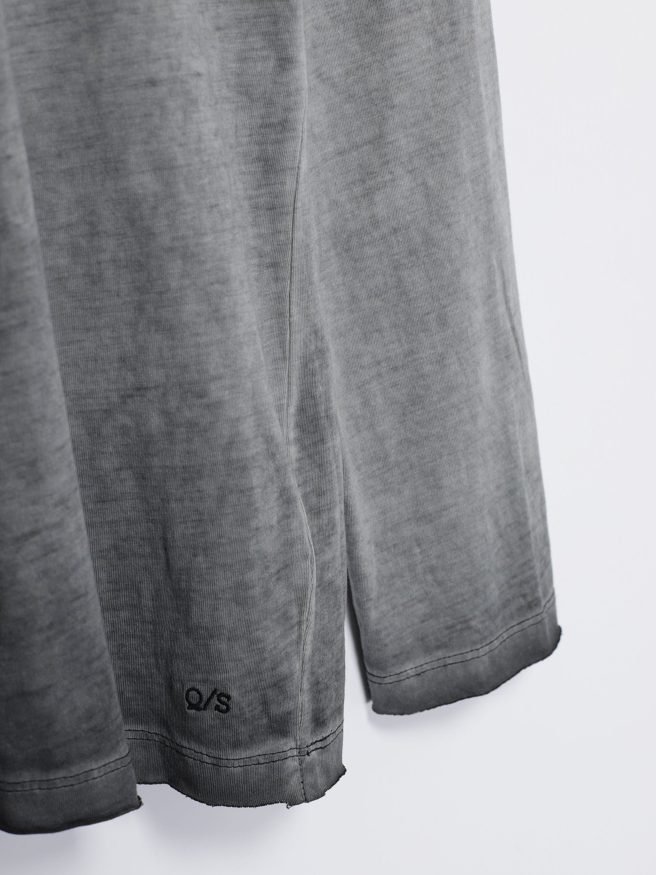 Лонгслів Q/S модель 47834313107_сірий Фото