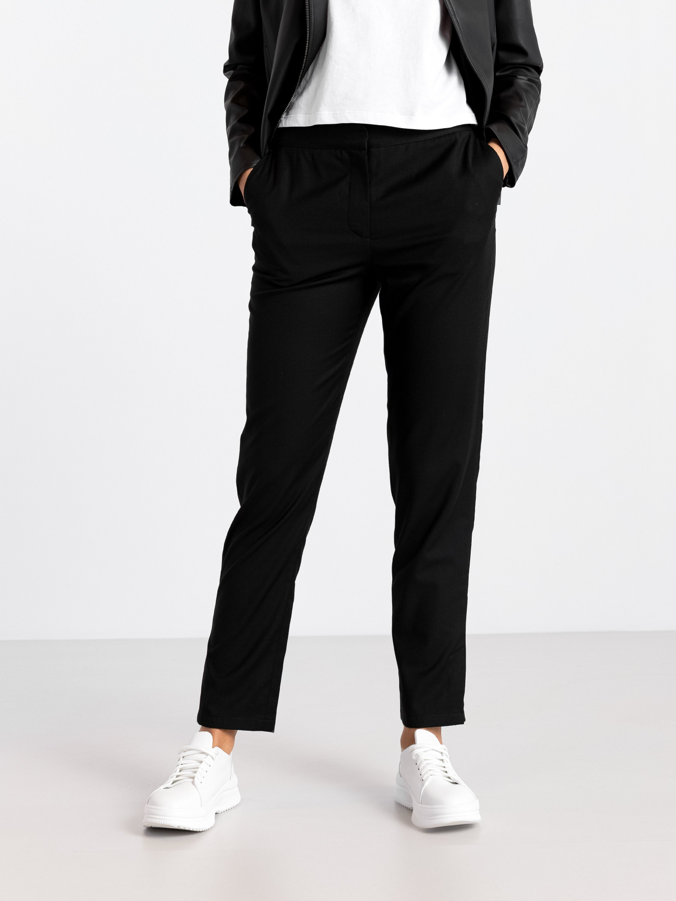 Повседневные штаны Armani Exchange модель 8NYP55-YNHXZ-1200 Фото