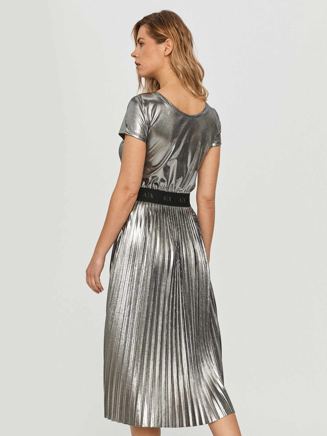 Сукні Armani Exchange модель 3KYA70-YJ4HZ-5962 Фото