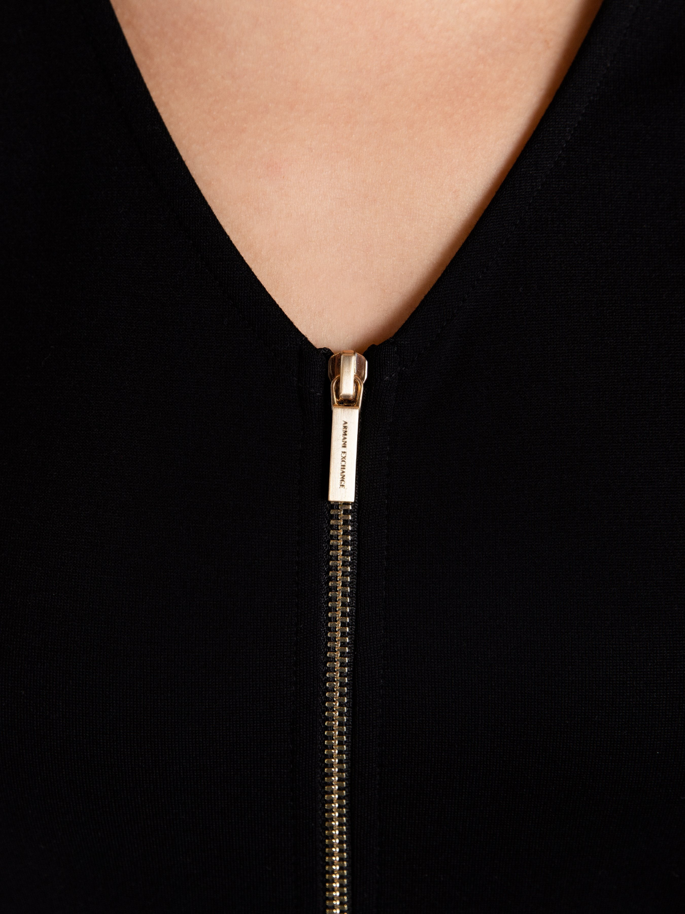 Платье мини Armani Exchange модель 3KYA75-YJX8Z-1200 Фото