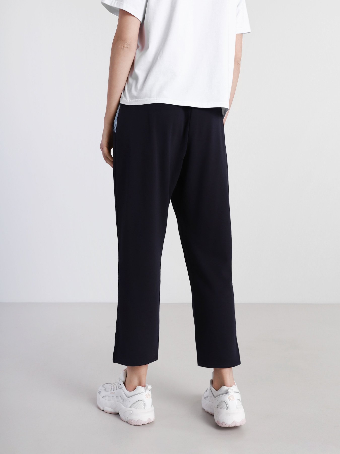 Штаны спортивные Armani Exchange модель 3KYP88-YJ1PZ-1593 Фото