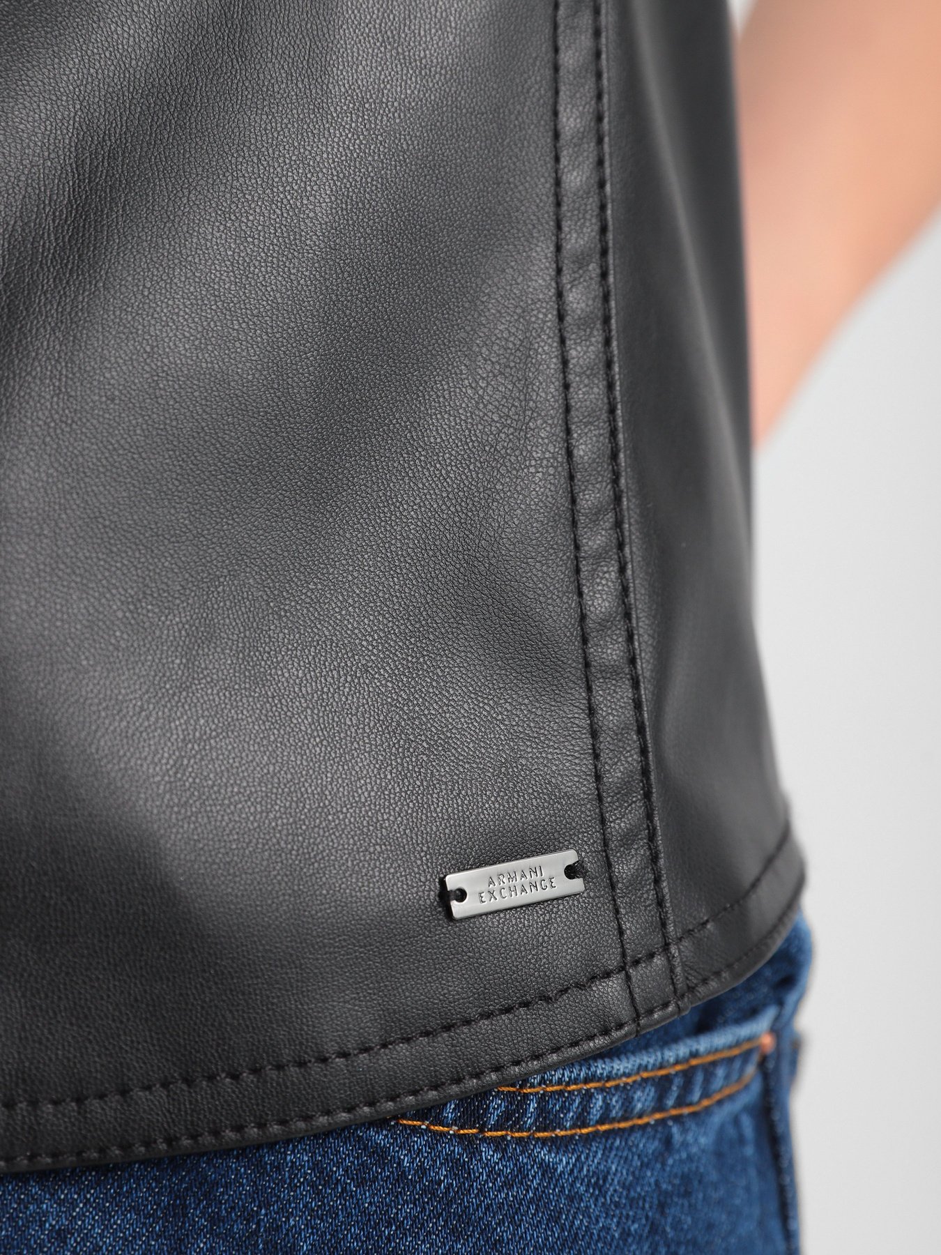 Блуза Armani Exchange модель 3KYH19-YNVAZ-1200 Фото