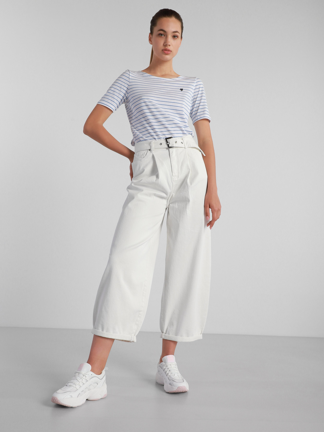 Широкие джинсы Armani Exchange Baloon leg модель 3KYJ74-YNSQZ-1100 Фото