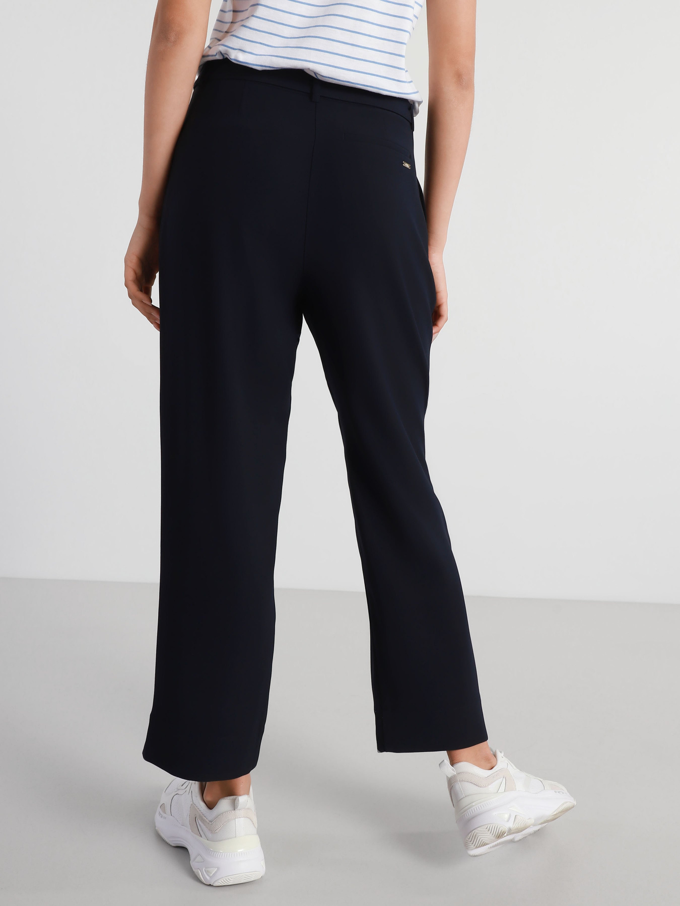 Повседневные штаны Armani Exchange модель 3KYP35-YNV9Z-1593 Фото