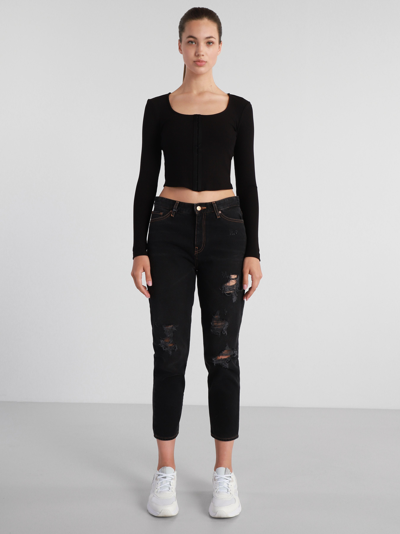 Скинни джинсы Armani Exchange J16 Boyfriend модель 6HYJ16-Y2QEZ-0204 Фото