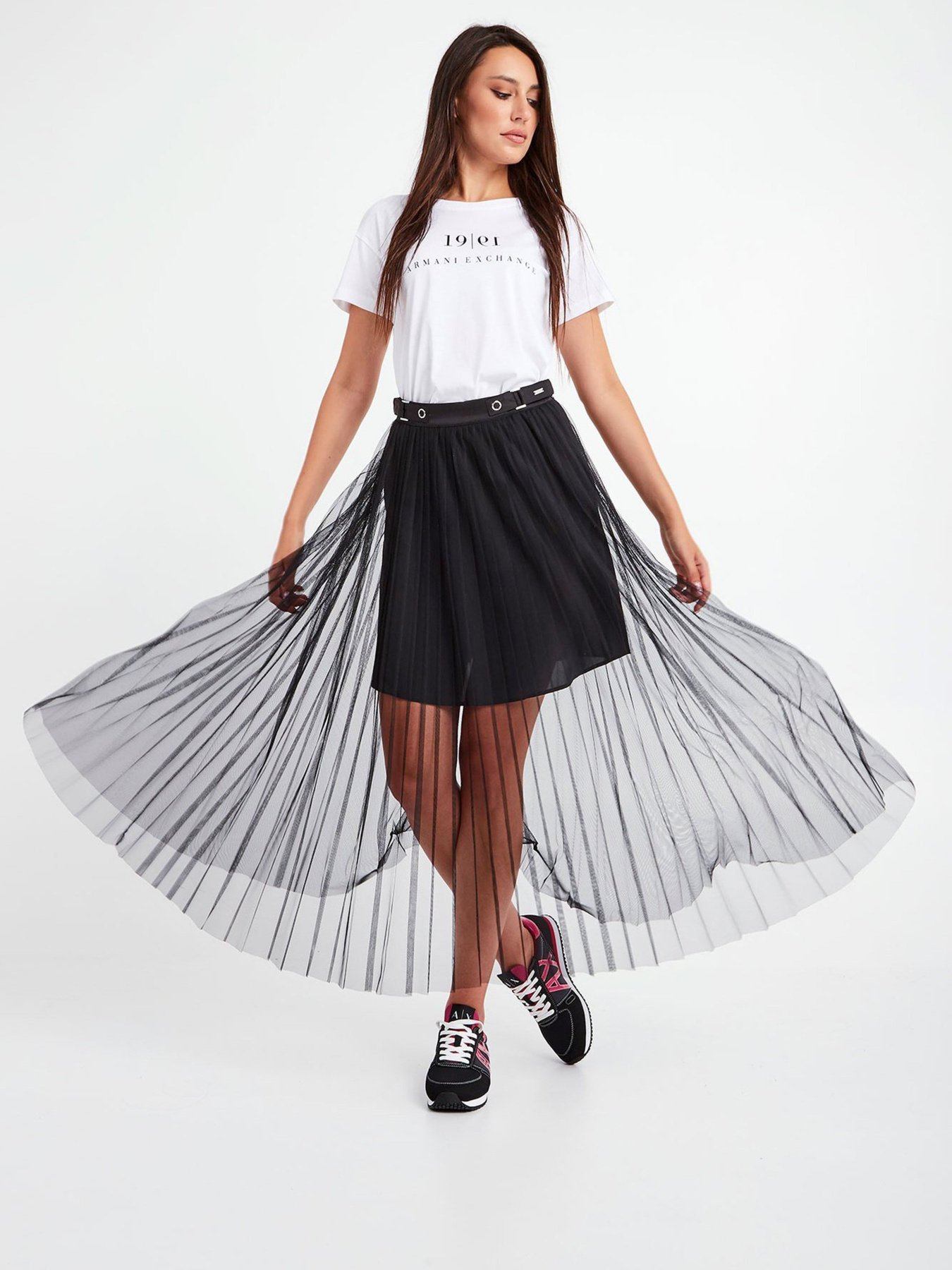 Футболка Armani Exchange модель 6KYTEE-YJ6QZ-1000 Футболка Armani Exchange модель 6KYTEE-YJ6QZ-1000 Фото