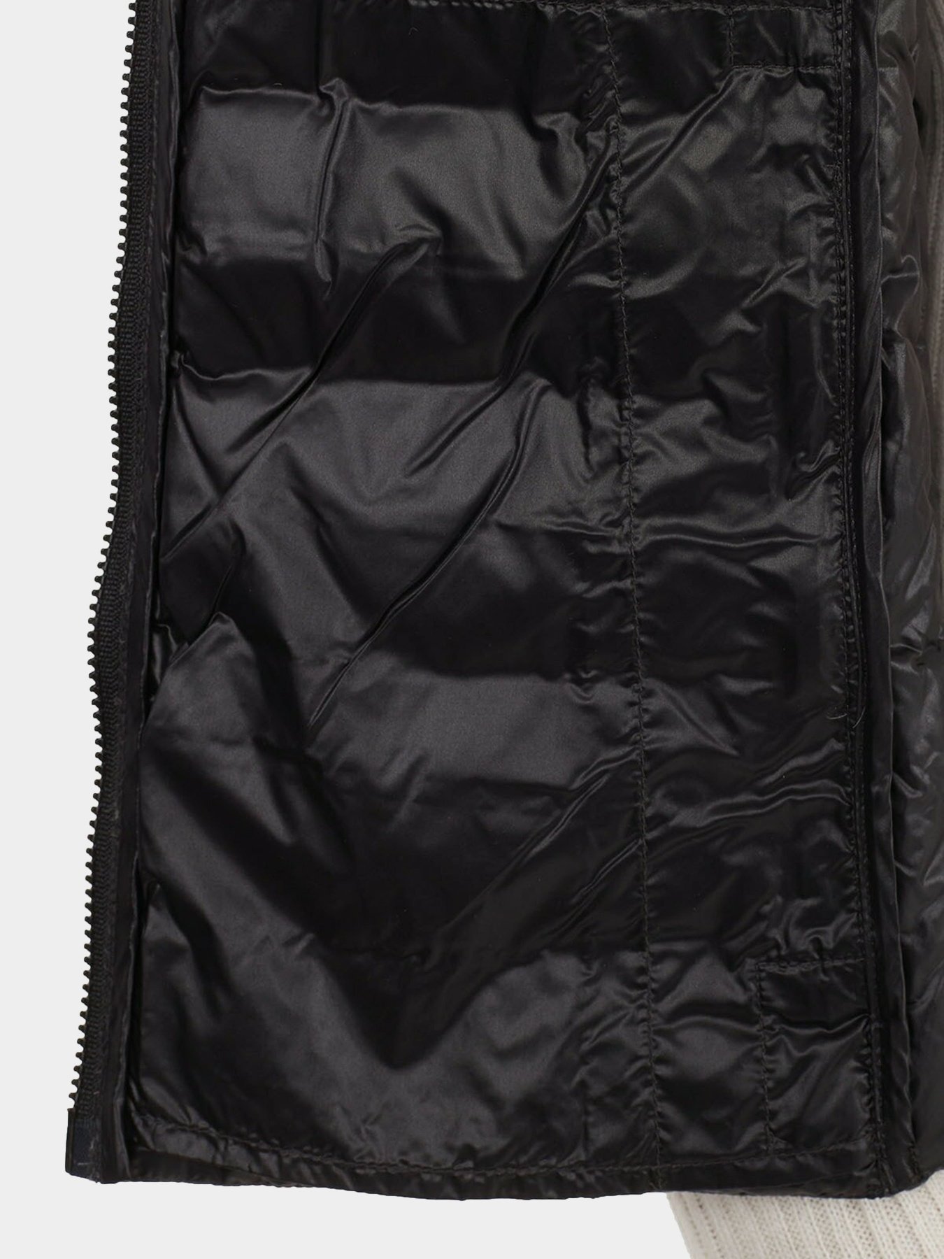 Жилет с утеплителем Armani Exchange модель 8NYQ01-YNM4Z-1200 Фото