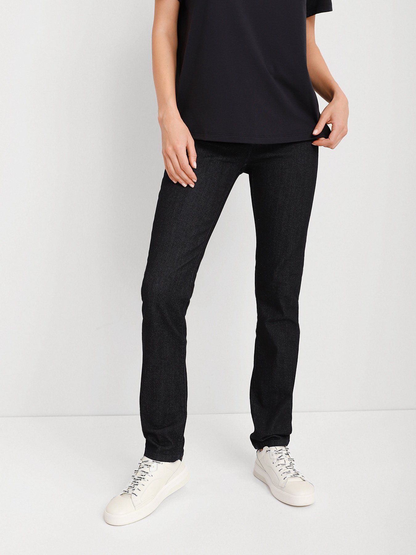 Прямі джинси Armani Exchange Slim модель 8NYJ45-Y1TDZ-1500 Фото