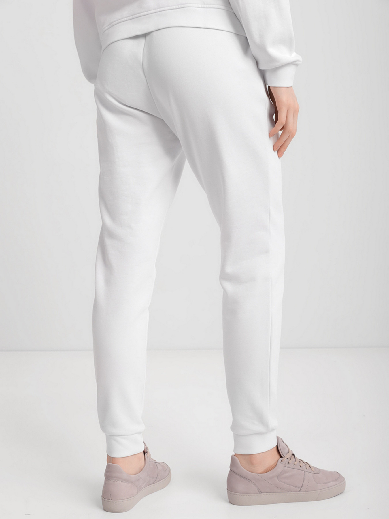 Спортивні штани Armani Exchange модель 8NYPDX-YJ68Z-1000 Фото