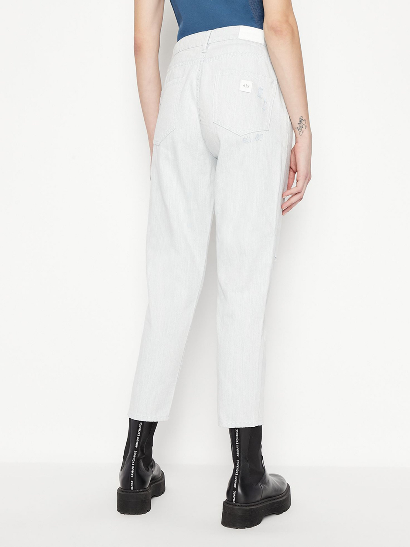 Зауженные джинсы Armani Exchange J16 модель 3LYJ16-Y1SAZ-1500 Фото