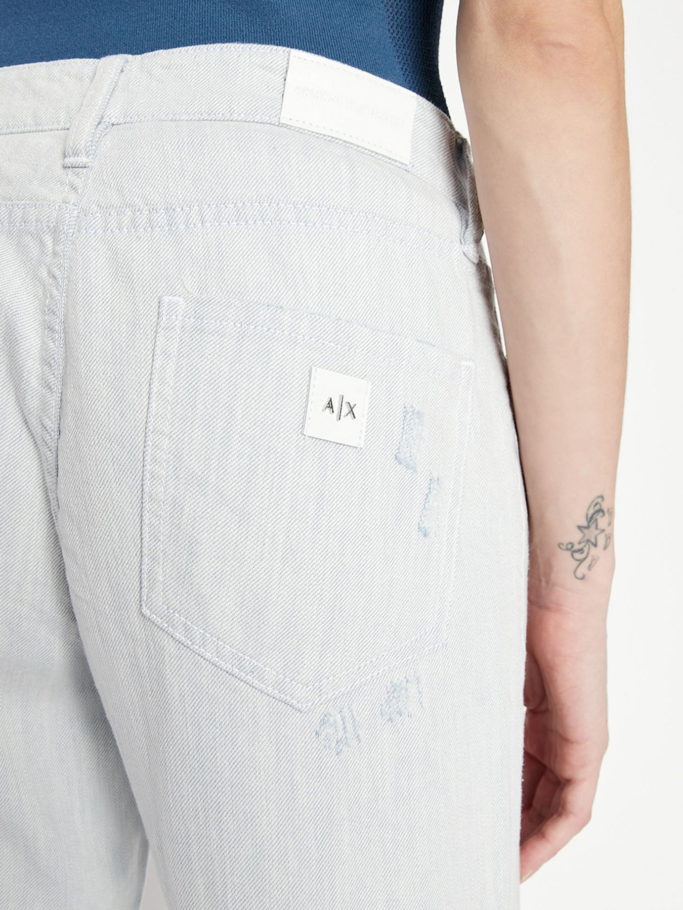 Зауженные джинсы Armani Exchange J16 модель 3LYJ16-Y1SAZ-1500 Фото