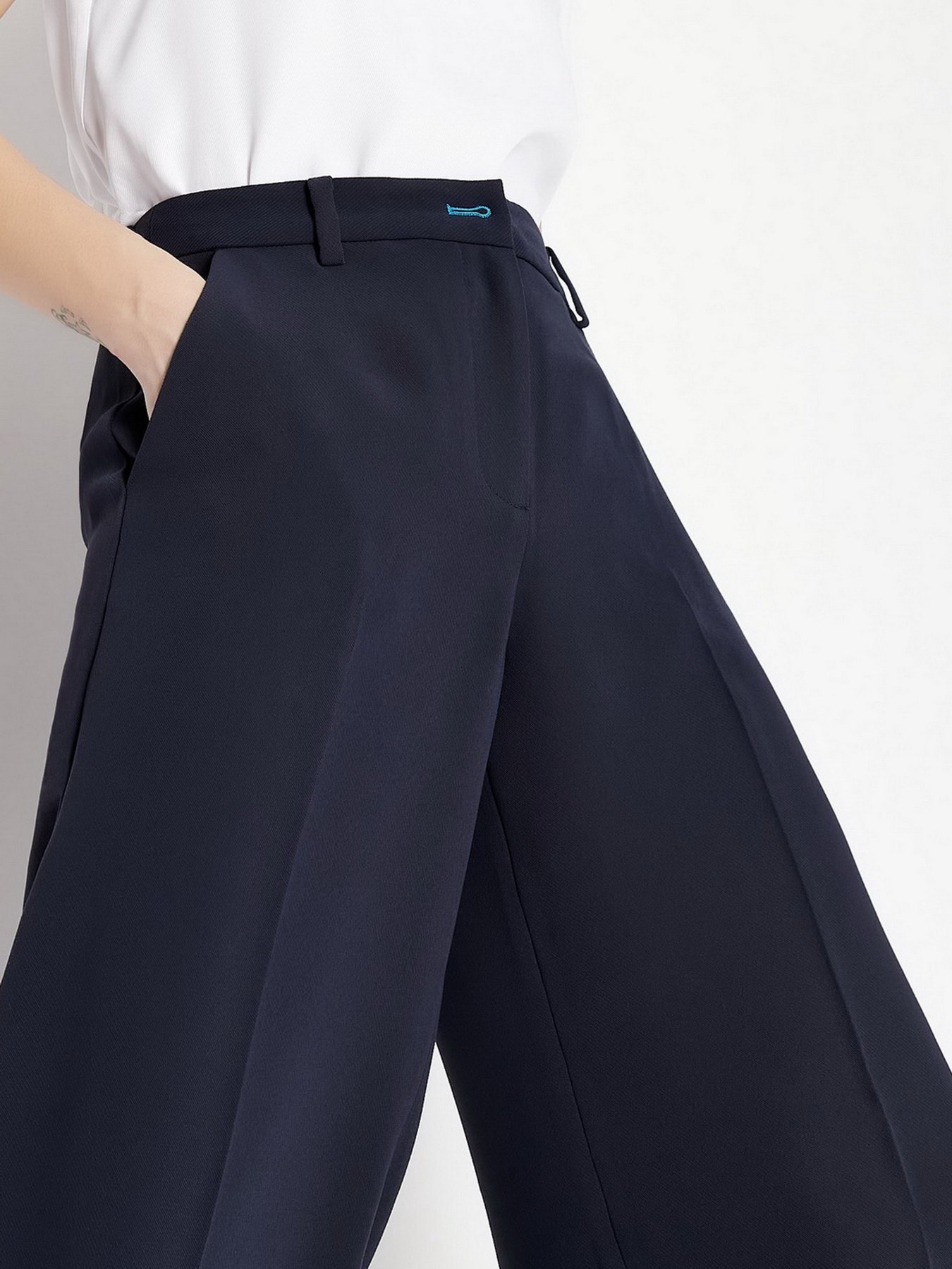 Брюки повседневные Armani Exchange модель 3LYP10-YN3CZ-1593 Фото