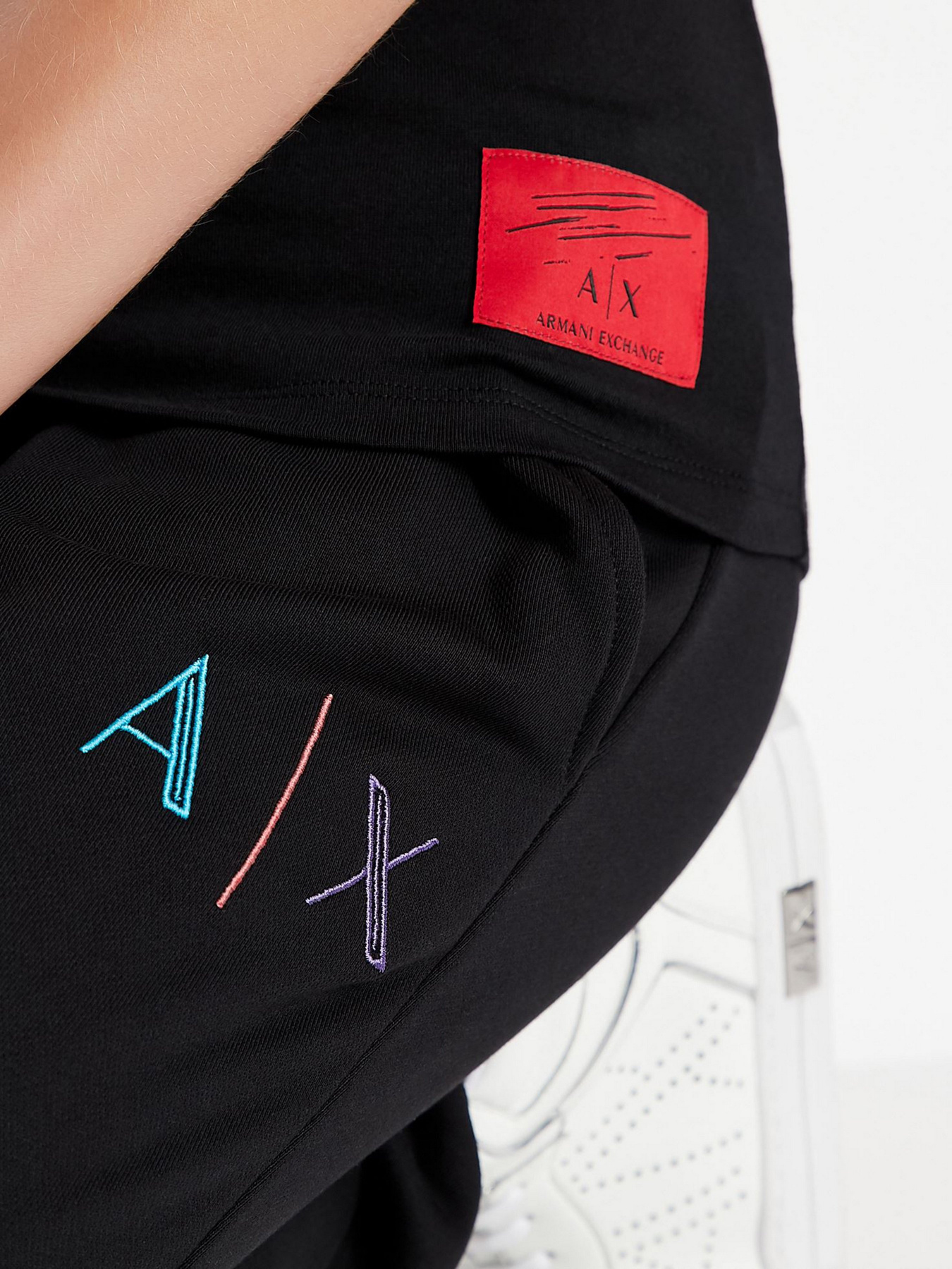 Футболка Armani Exchange модель 3LYT67-YJ8QZ-1200 Футболка Armani Exchange модель 3LYT67-YJ8QZ-1200 Фото