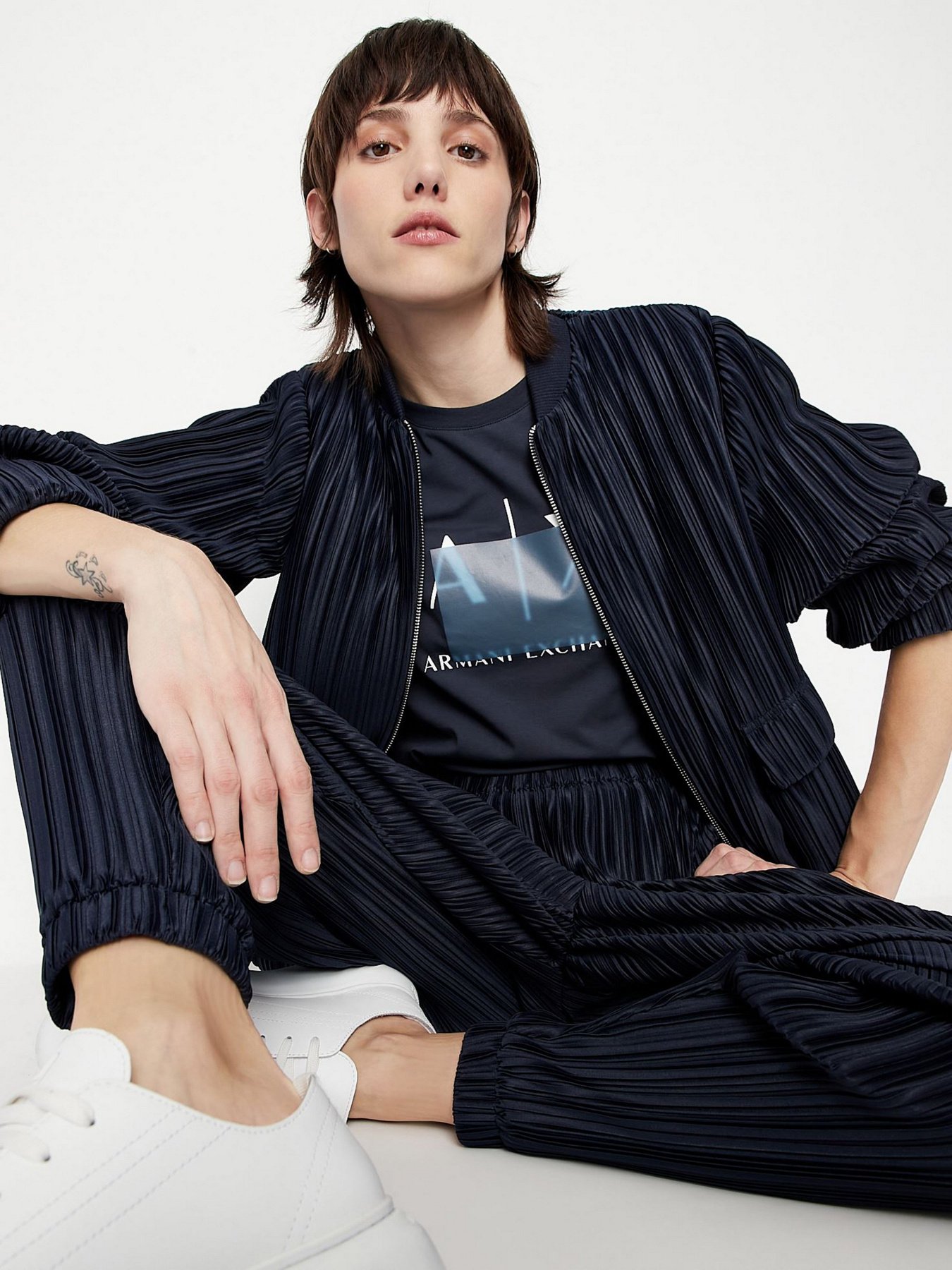 Футболка Armani Exchange модель 3LYTKA-YJ5UZ-1593 Фото