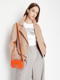 Футболка Armani Exchange модель 3LYTKB-YJ5UZ-1000 Футболка Armani Exchange модель 3LYTKB-YJ5UZ-1000 Фото