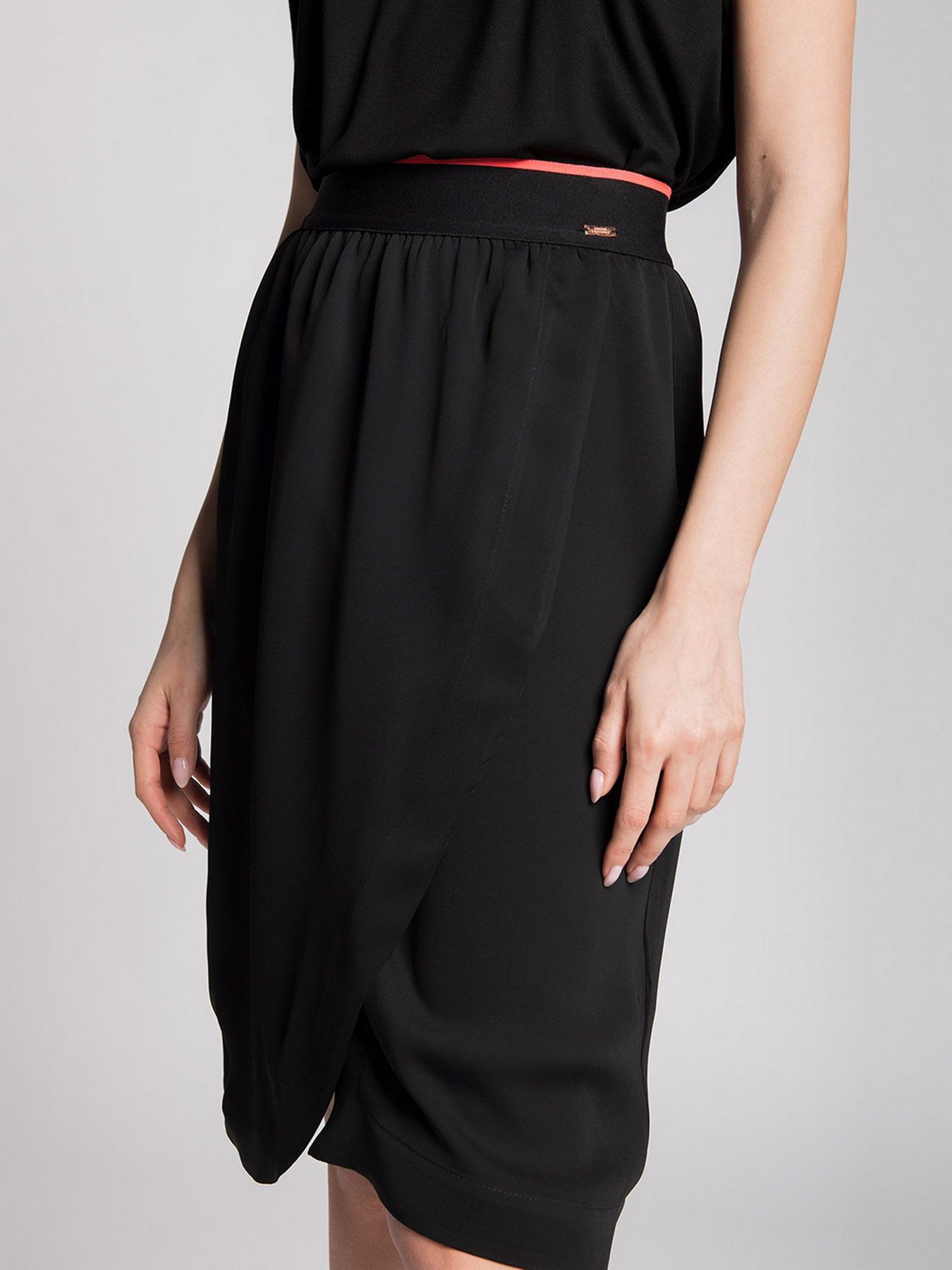 Спідниця міді Armani Exchange модель 3LYN40-YNWLZ-1200 Фото