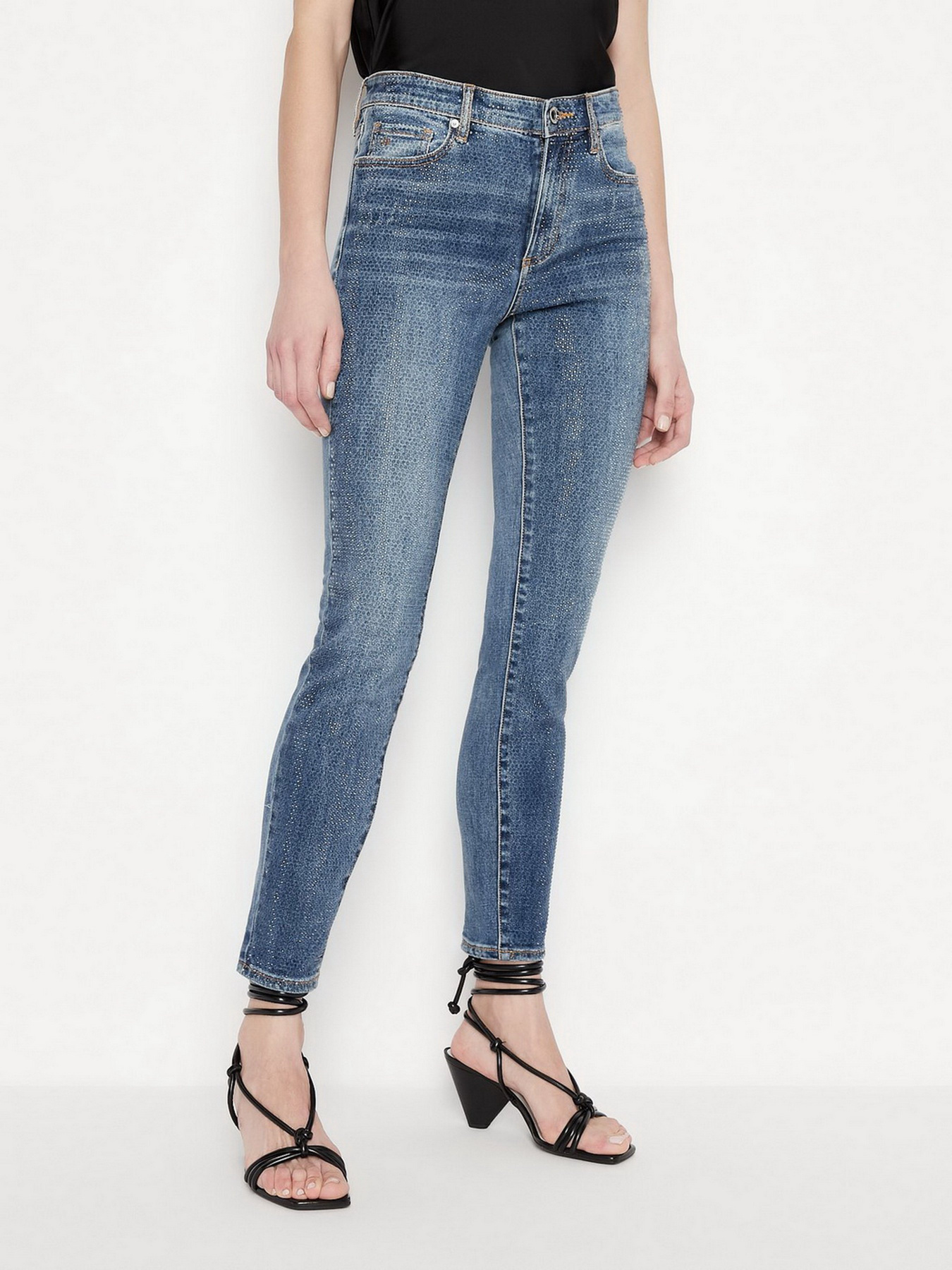 Зауженные джинсы Armani Exchange J10 модель 3LYJ10-Y1VGZ-1500 Фото