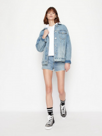 Джинсові шорти Armani Exchange модель 8NYJ59-Y2AAZ-150A Джинсові шорти Armani Exchange модель 8NYJ59-Y2AAZ-150A Фото