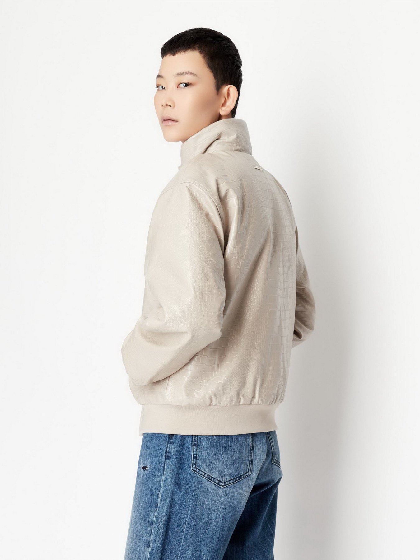 Бомбер Armani Exchange модель 6LYB09-YN4HZ-1768 Фото