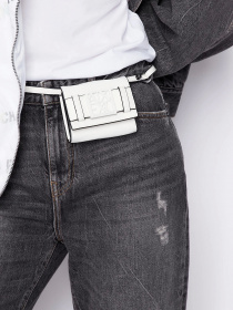 Джинси мом Armani Exchange J16 модель 3RYJ16-Y1NBZ-0903 Джинси мом Armani Exchange J16 модель 3RYJ16-Y1NBZ-0903 Фото