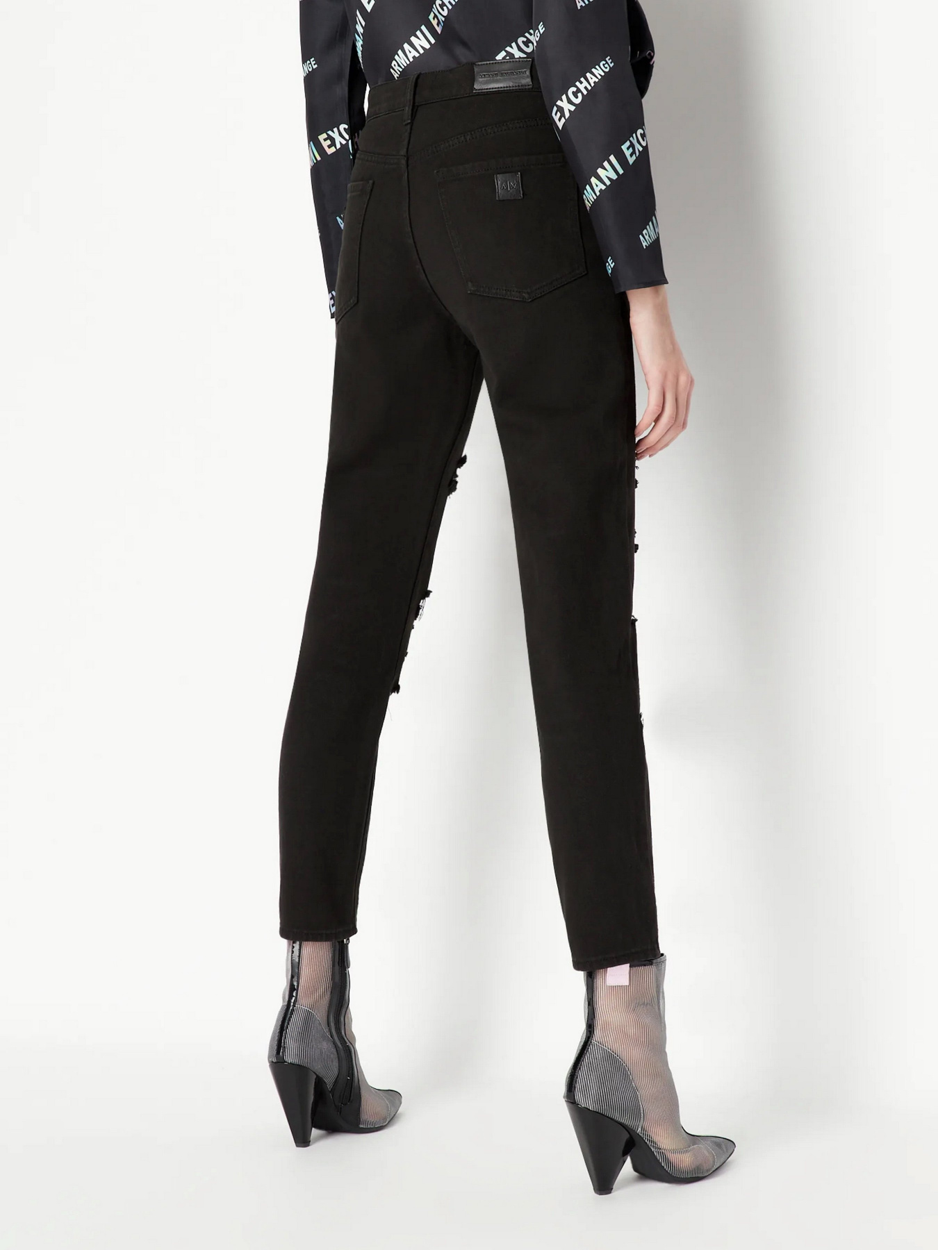 Зауженные джинсы Armani Exchange J51 модель 3RYJ51-Y1HRZ-1200 Зауженные джинсы Armani Exchange J51 модель 3RYJ51-Y1HRZ-1200 Фото