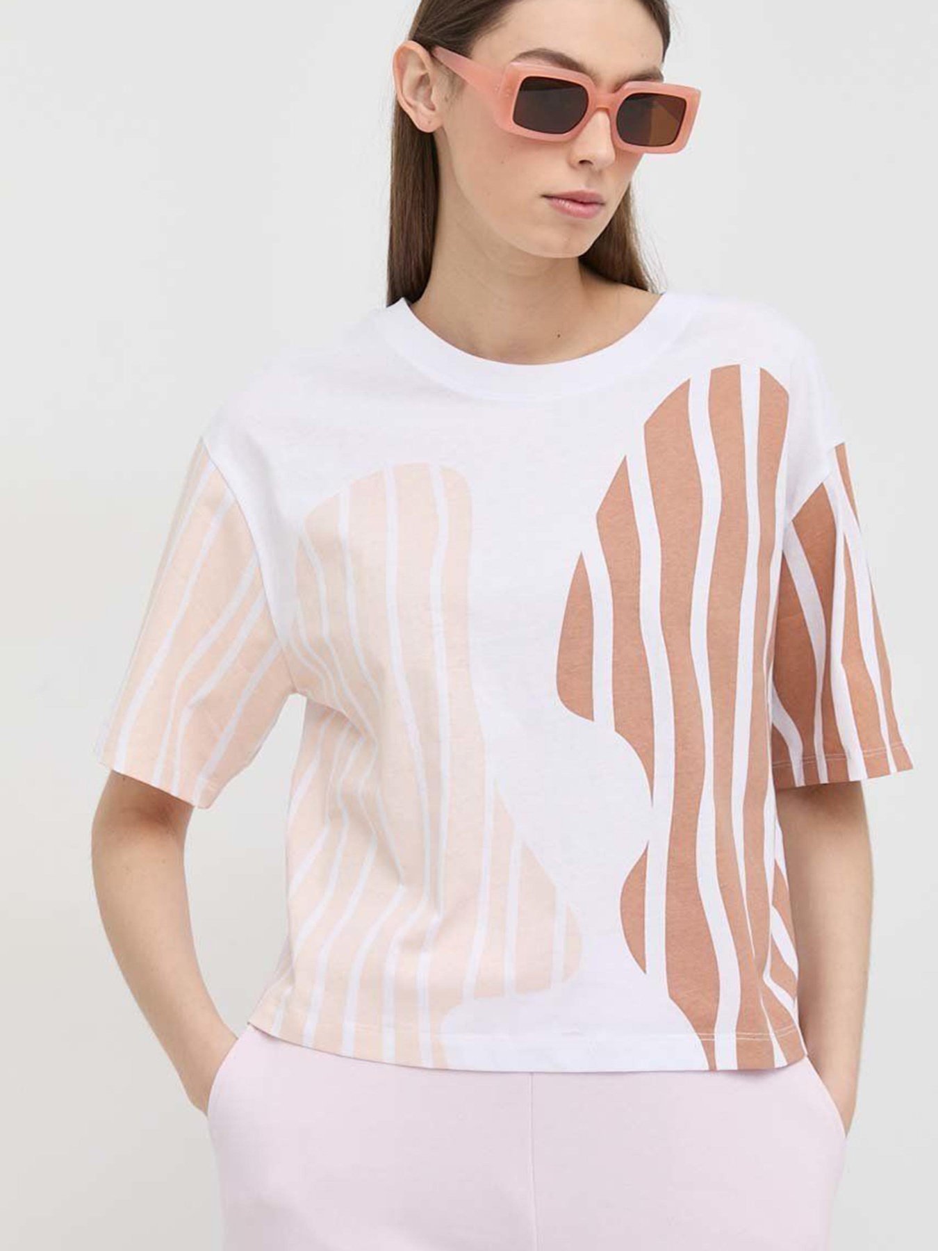 Футболка Armani Exchange модель 3RYT07-YJG3Z-1000 Фото