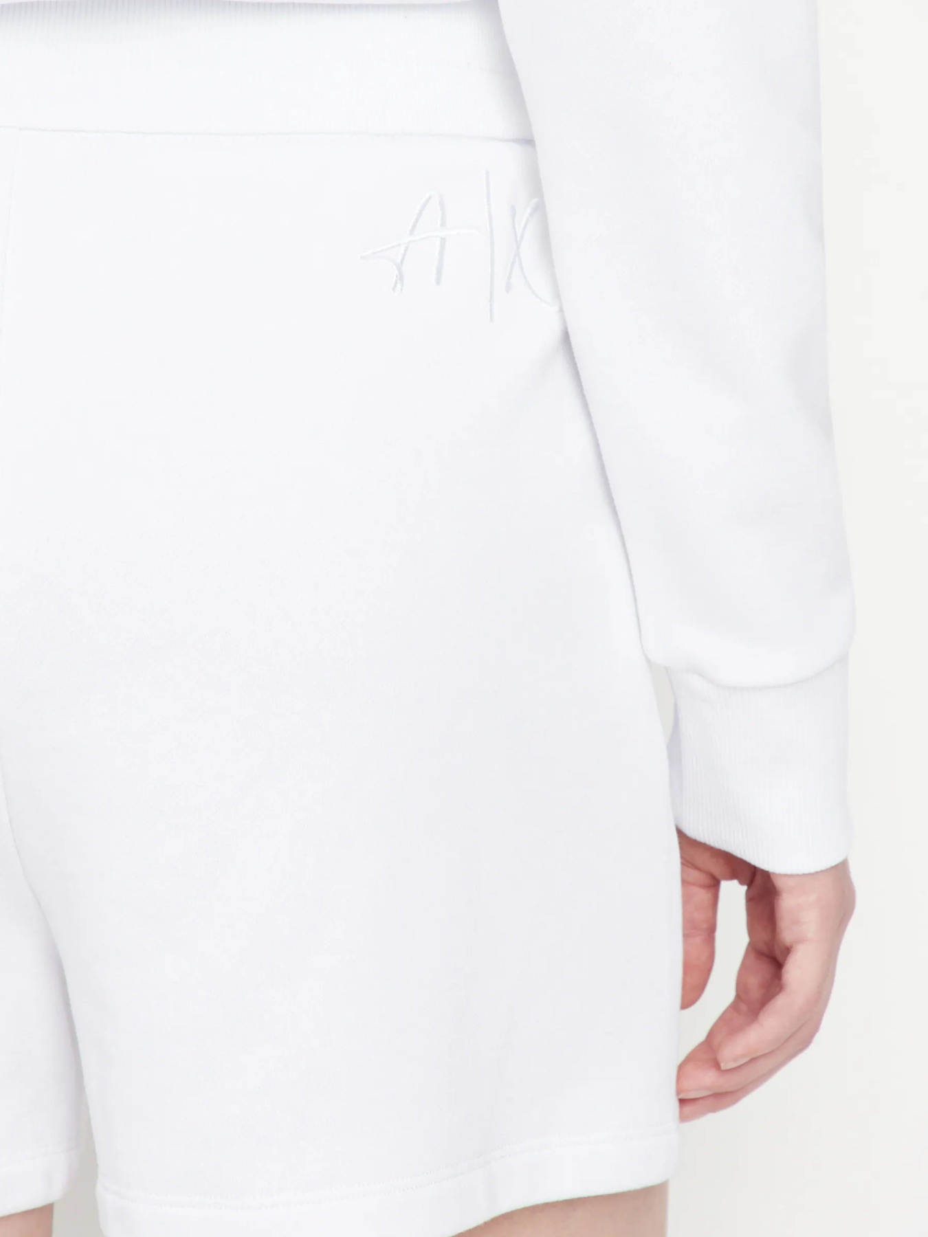 Повседневные шорты Armani Exchange модель 3RYS85-YJ3NZ-1000 Повседневные шорты Armani Exchange модель 3RYS85-YJ3NZ-1000 Фото