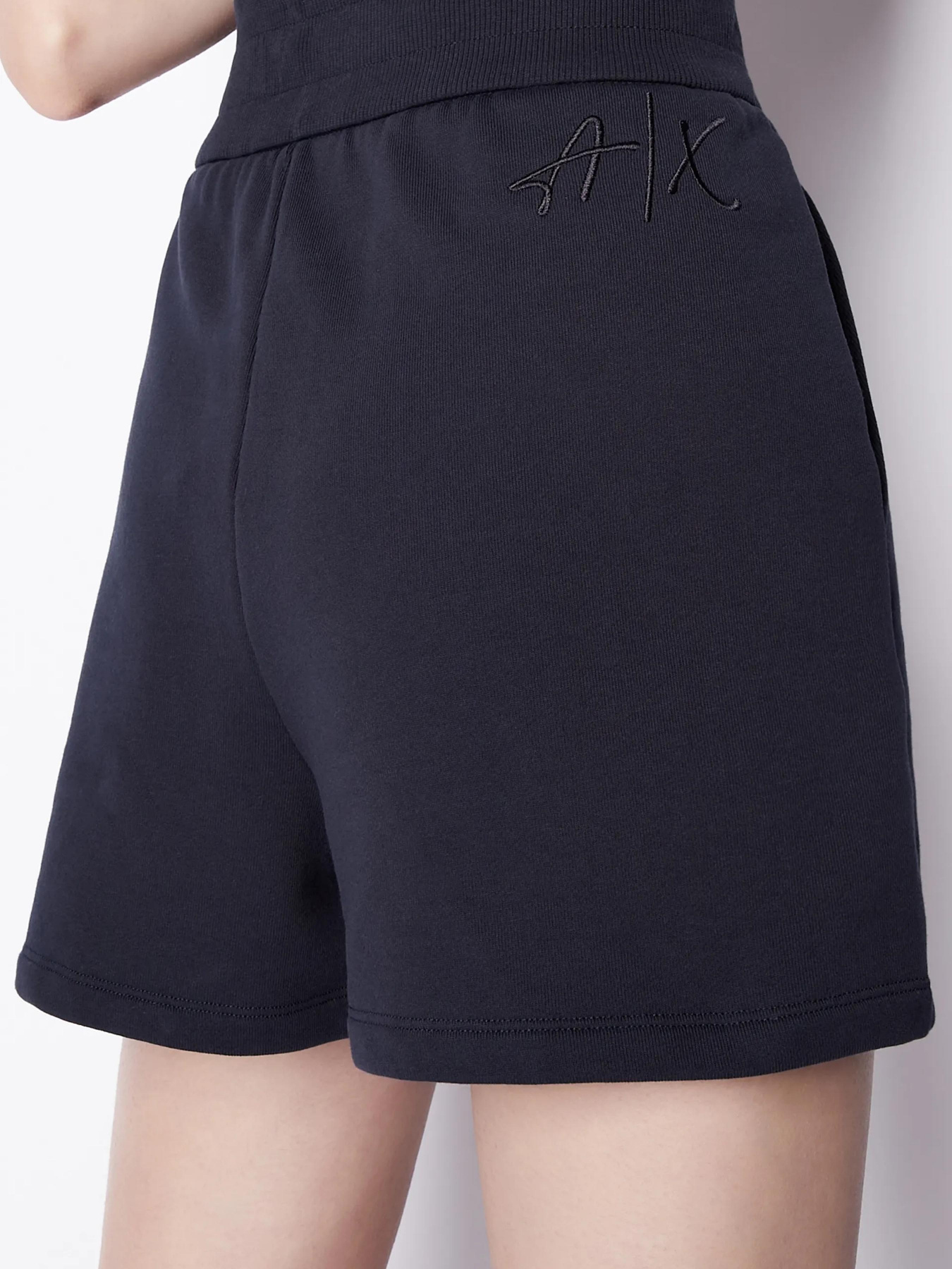 Повседневные шорты Armani Exchange модель 3RYS85-YJ3NZ-15CO Повседневные шорты Armani Exchange модель 3RYS85-YJ3NZ-15CO Фото