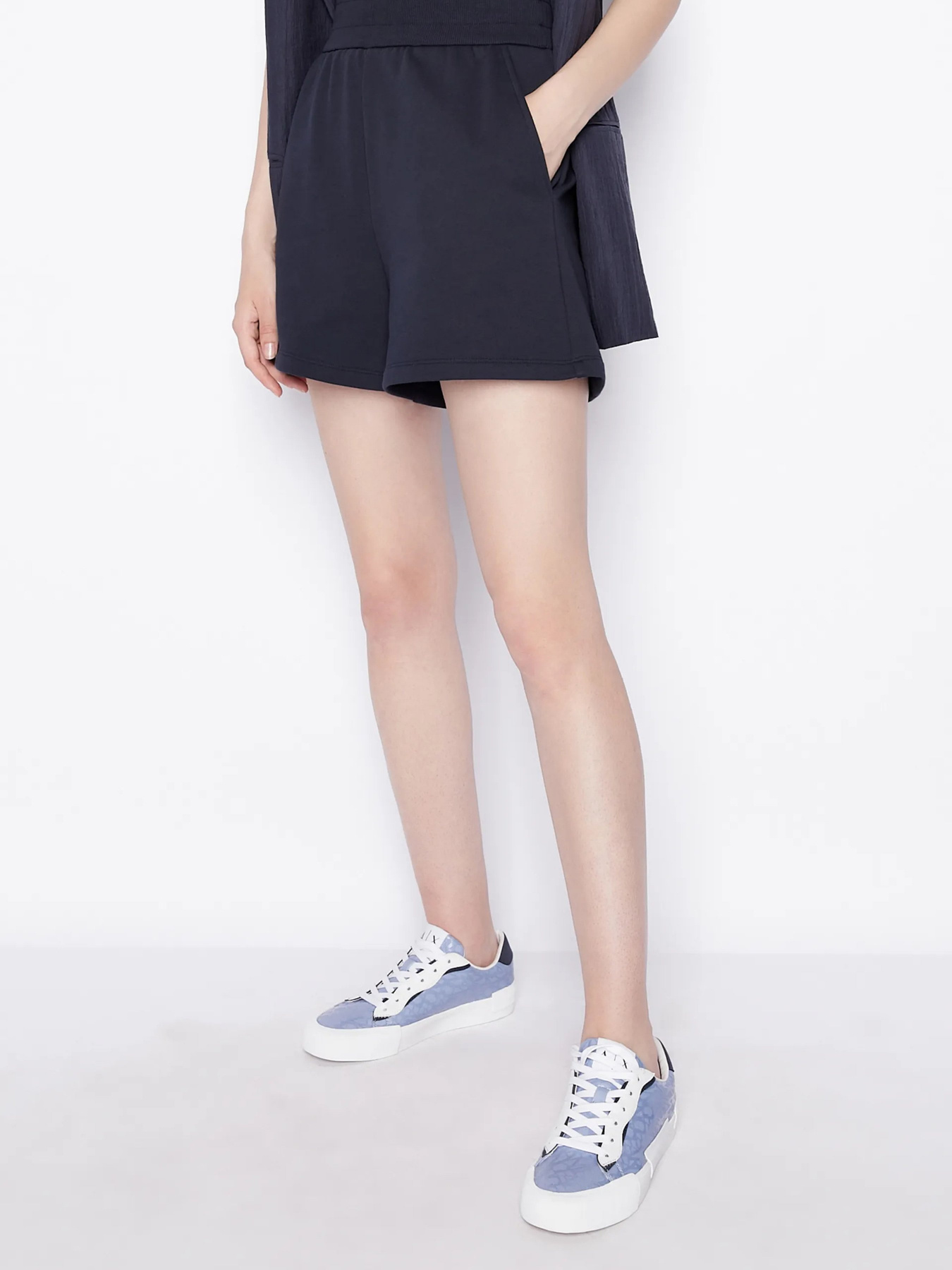 Повседневные шорты Armani Exchange модель 3RYS85-YJ3NZ-15CO Повседневные шорты Armani Exchange модель 3RYS85-YJ3NZ-15CO Фото