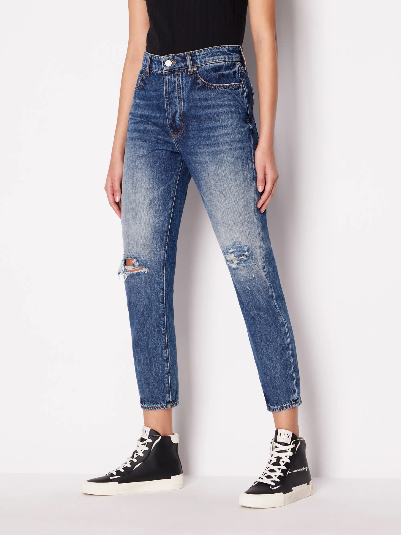 Зауженные джинсы Armani Exchange J51 модель 6RYJ51-Y12AZ-1500 Зауженные джинсы Armani Exchange J51 модель 6RYJ51-Y12AZ-1500 Фото