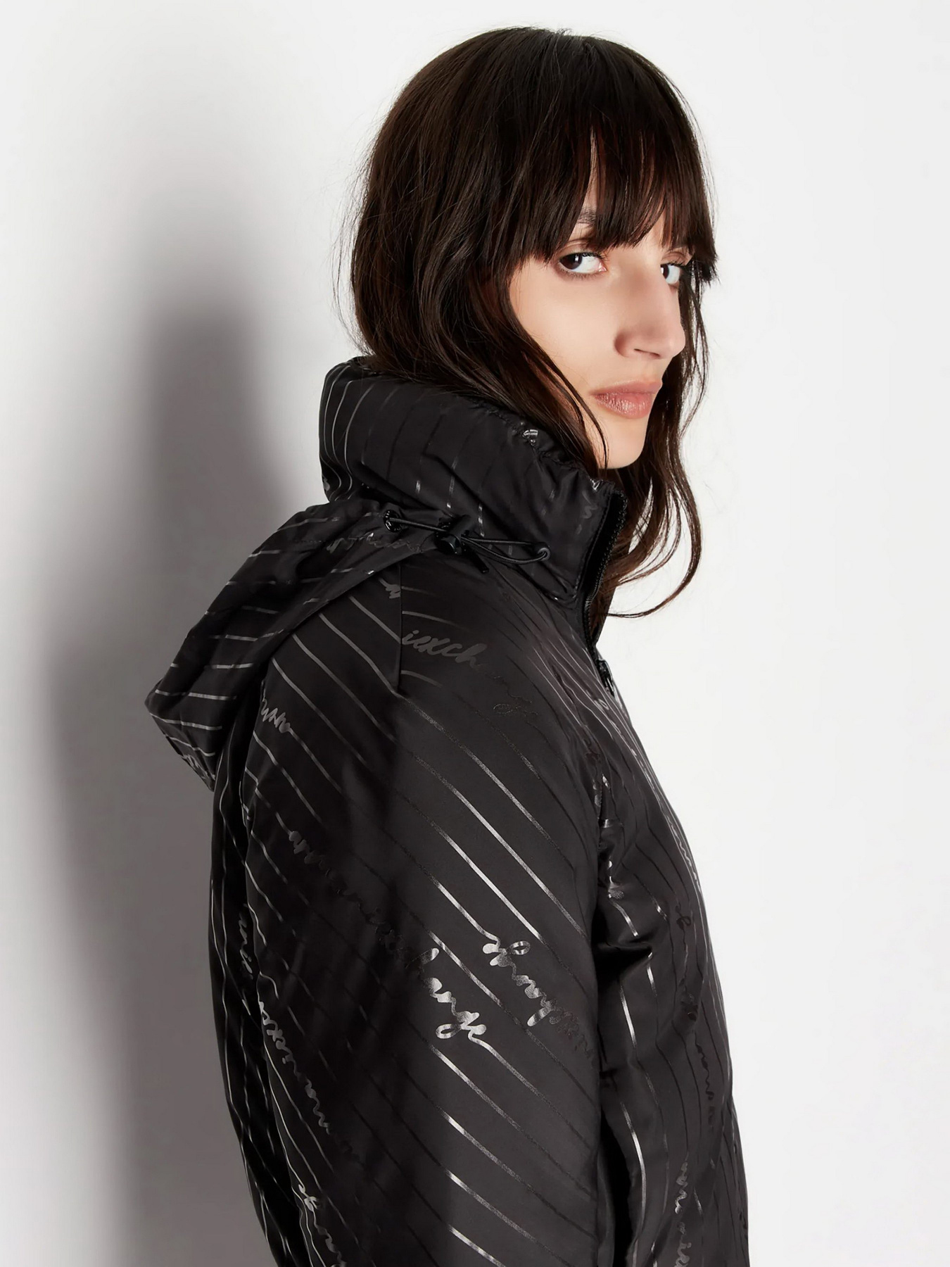 Демісезонна куртка Armani Exchange модель 6RYB06-YN1MZ-02EL Фото