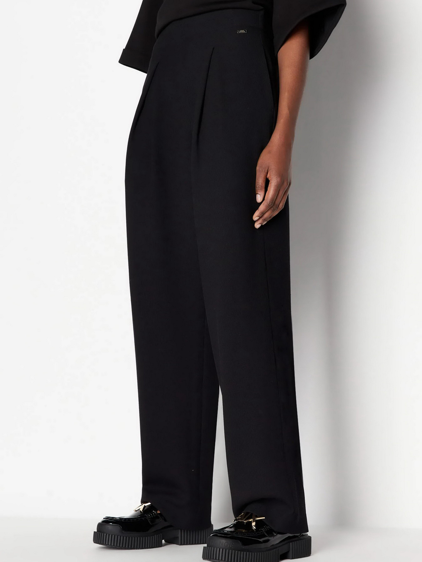 Повседневные штаны Armani Exchange модель 6RYP14-YN6NZ-1200 Фото