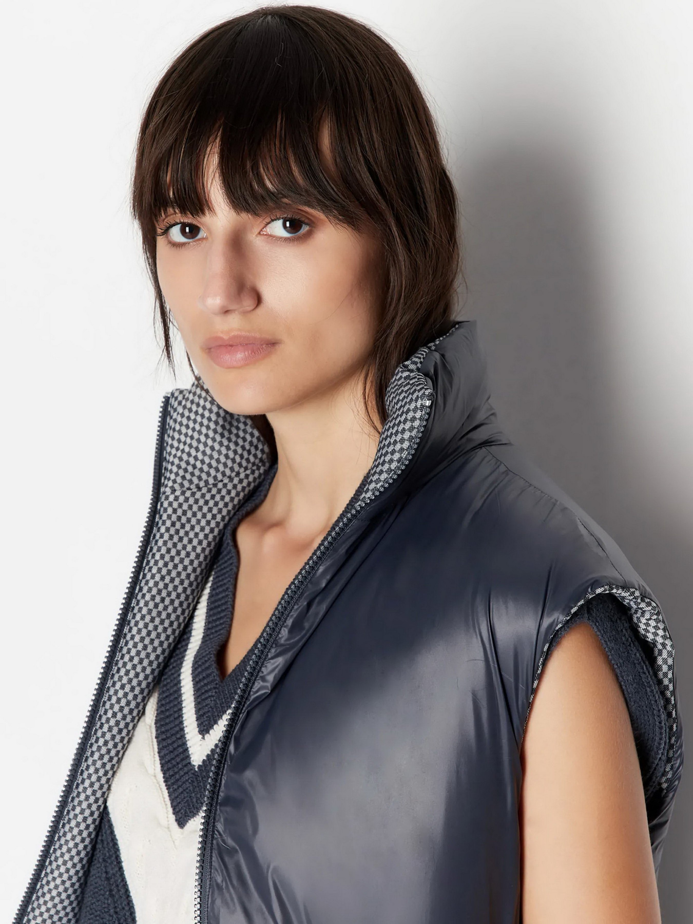 Утеплений жилет Armani Exchange модель 6RYQ34-YN6MZ-25ES Утеплений жилет Armani Exchange модель 6RYQ34-YN6MZ-25ES Фото