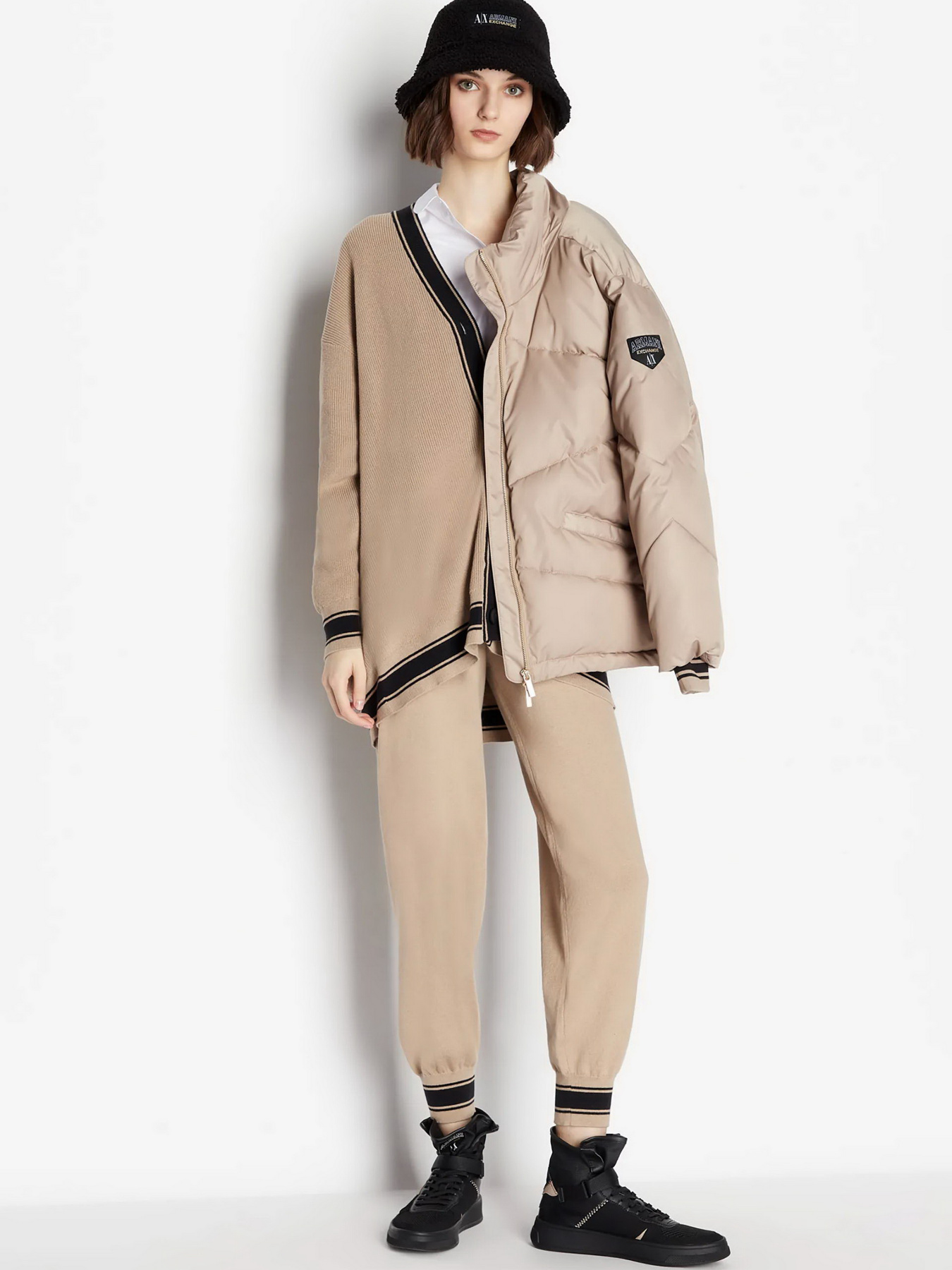 Повсякденні штани Armani Exchange модель 6RYP2K-YMX3Z-0748 Повсякденні штани Armani Exchange модель 6RYP2K-YMX3Z-0748 Фото