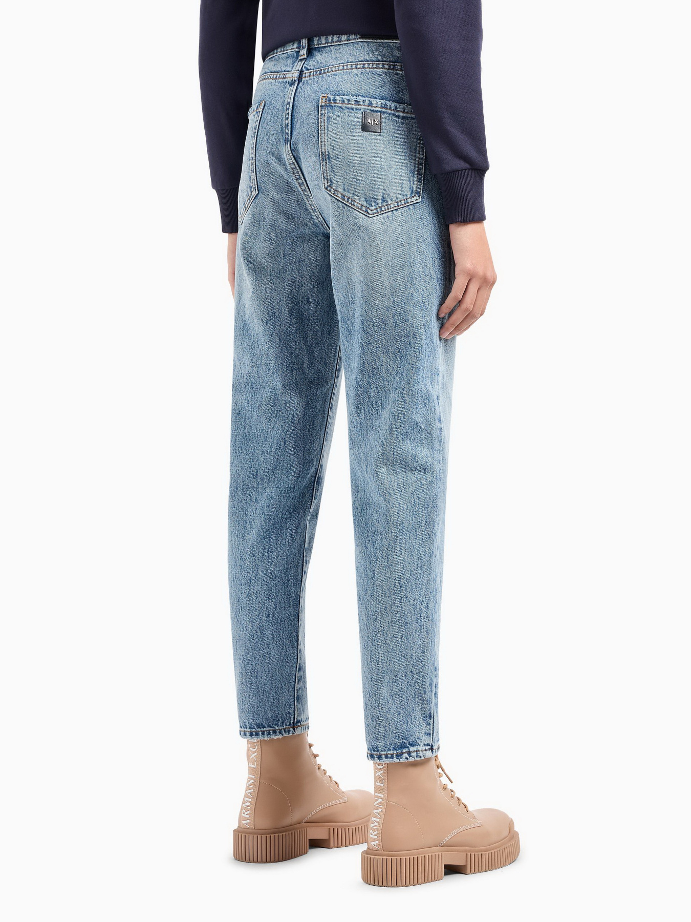 Бойфренди Armani Exchange J16 модель 3DYJ16-Y14BZ-1500 Бойфренди Armani Exchange J16 модель 3DYJ16-Y14BZ-1500 Фото