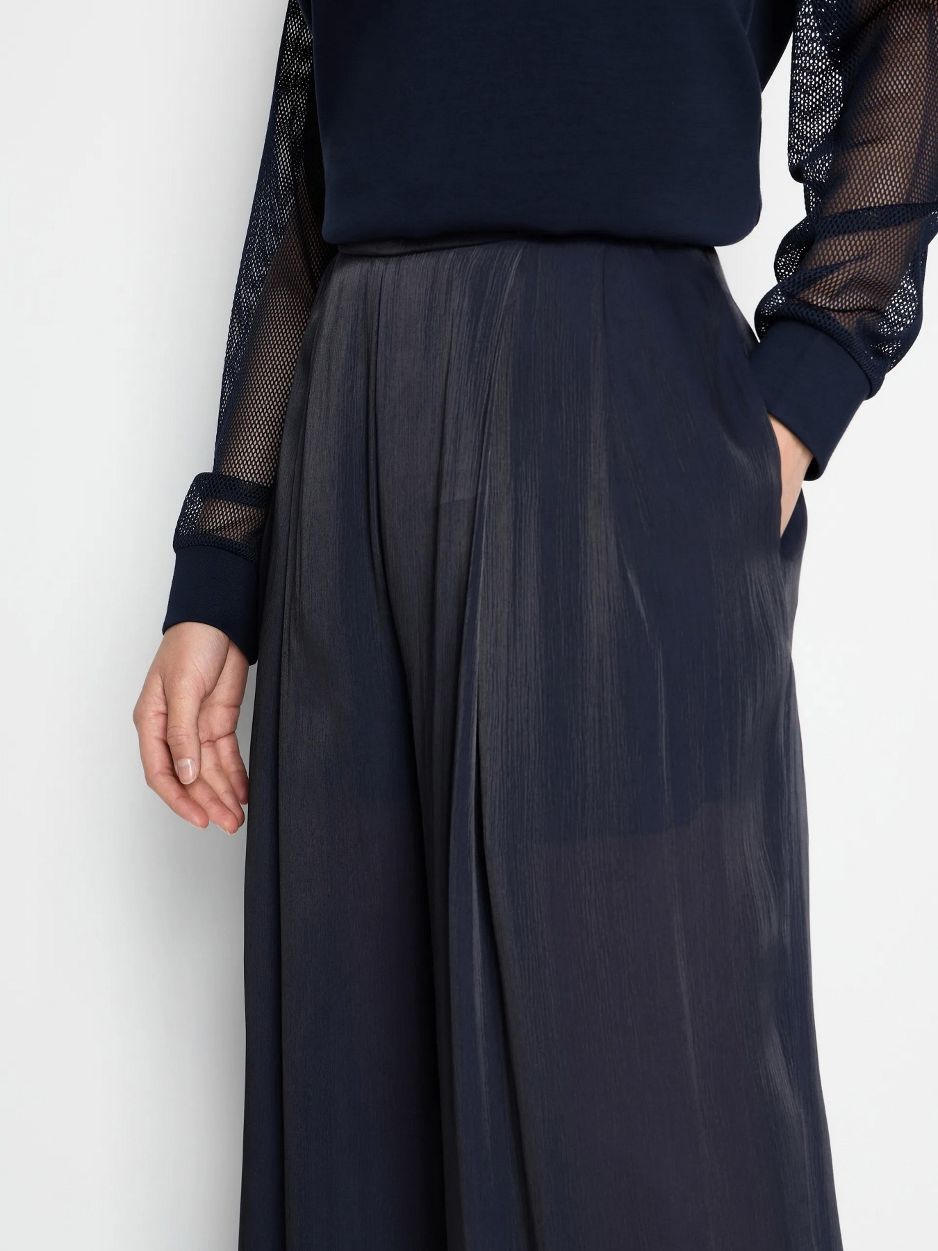 Брюки палаццо Armani Exchange модель 3DYP19-YNUUZ-1593 Фото