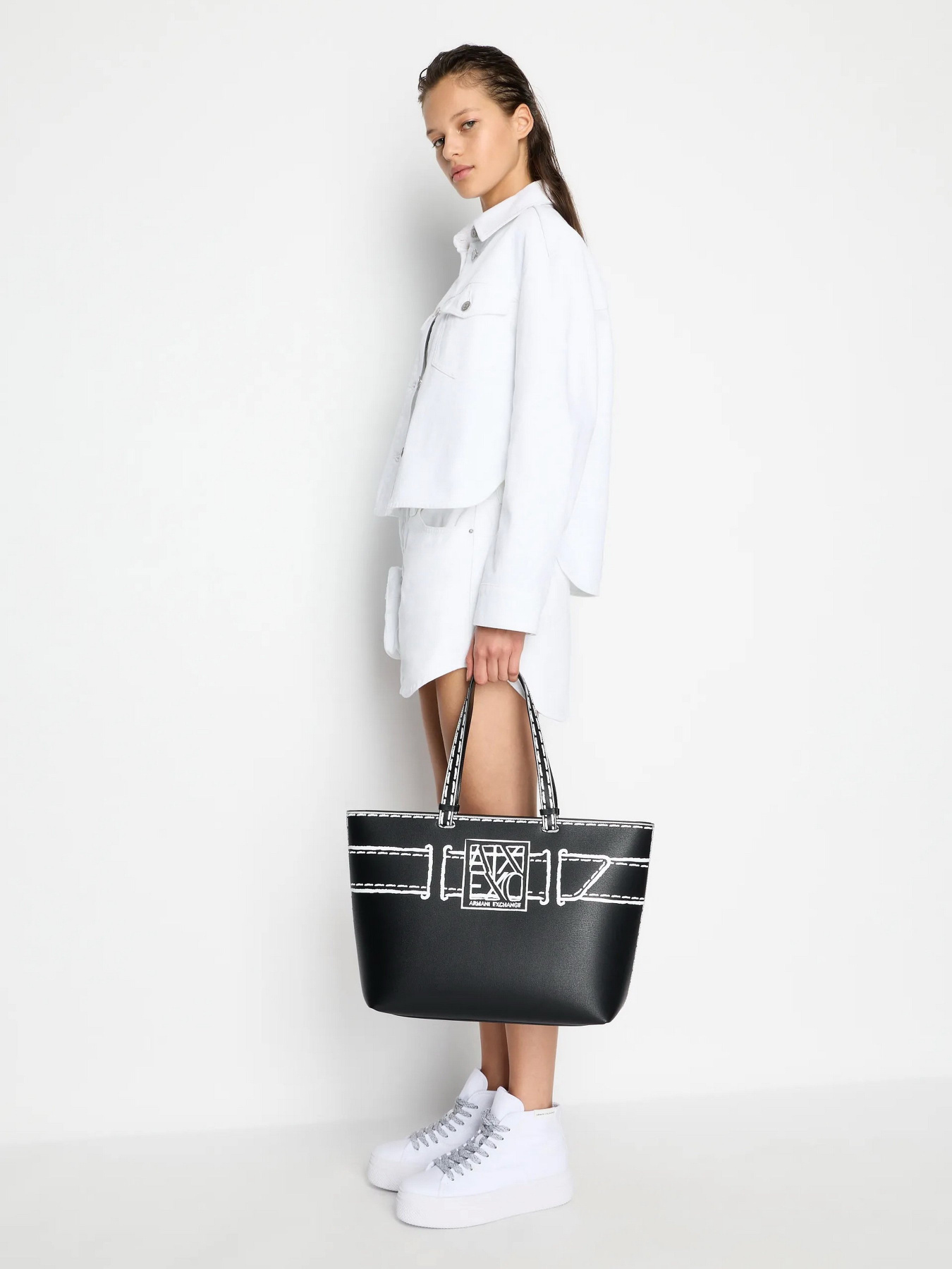 Футболка Armani Exchange модель 3DYT38-YJ8QZ-1000 Фото