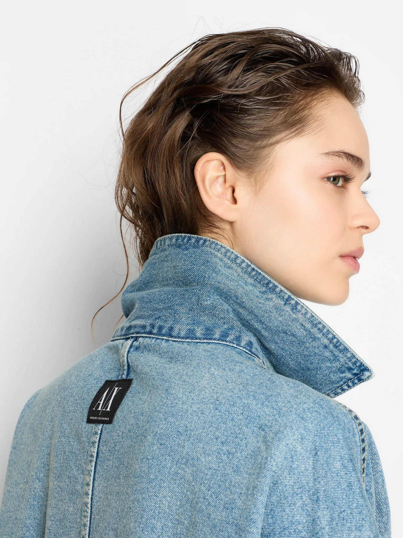 Джинсовая куртка Armani Exchange Icon Project модель 8NYB34-Y4AAZ-150A Фото