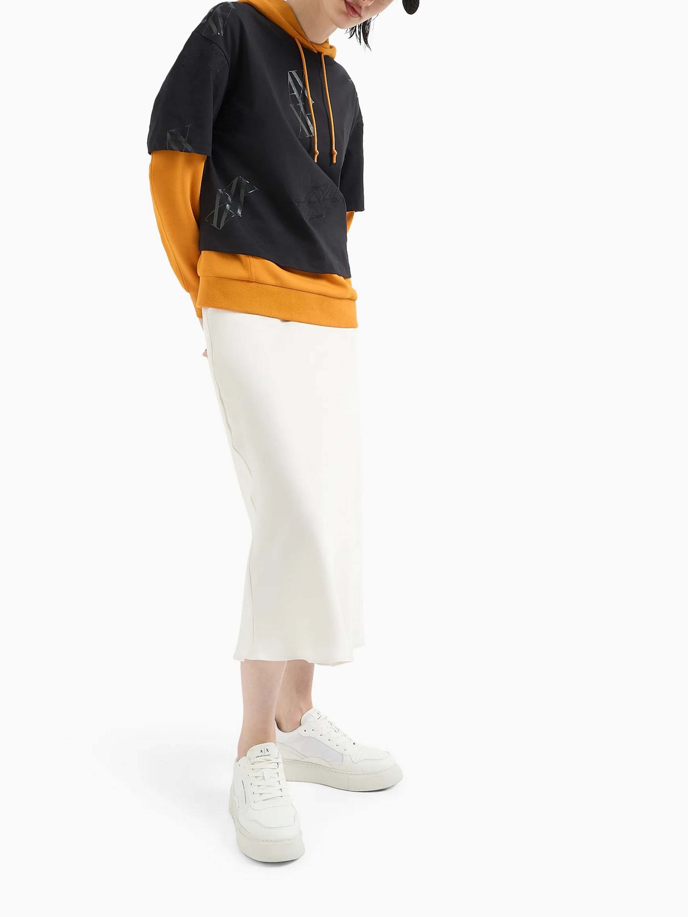 Футболка Armani Exchange модель 6DYT02-YJNNZ-1200 Фото