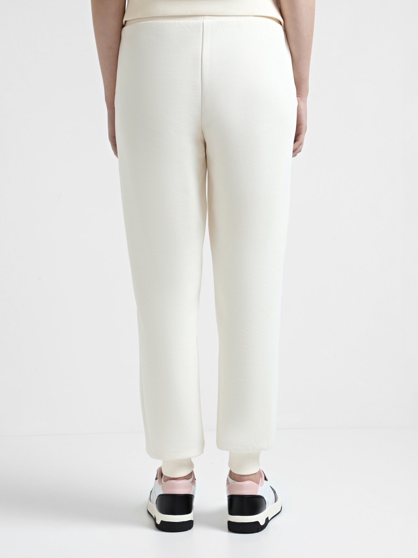 Джоггеры Armani Exchange модель 6DYP70-YJEEZ-1130 Фото