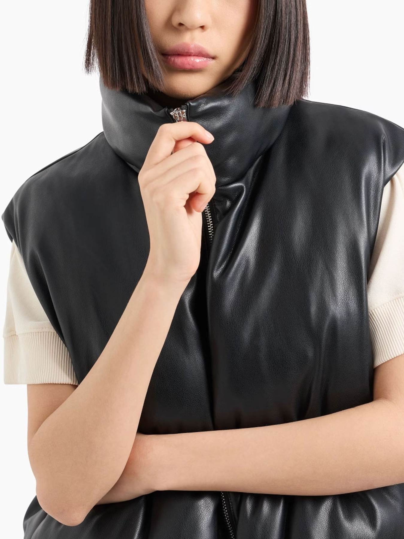 Жилет з утеплювачем Armani Exchange модель 6DYQ21-YNNYZ-1200 Фото