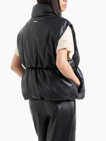 Утеплений жилет Armani Exchange модель 6DYQ21-YNNYZ-1200 Фото