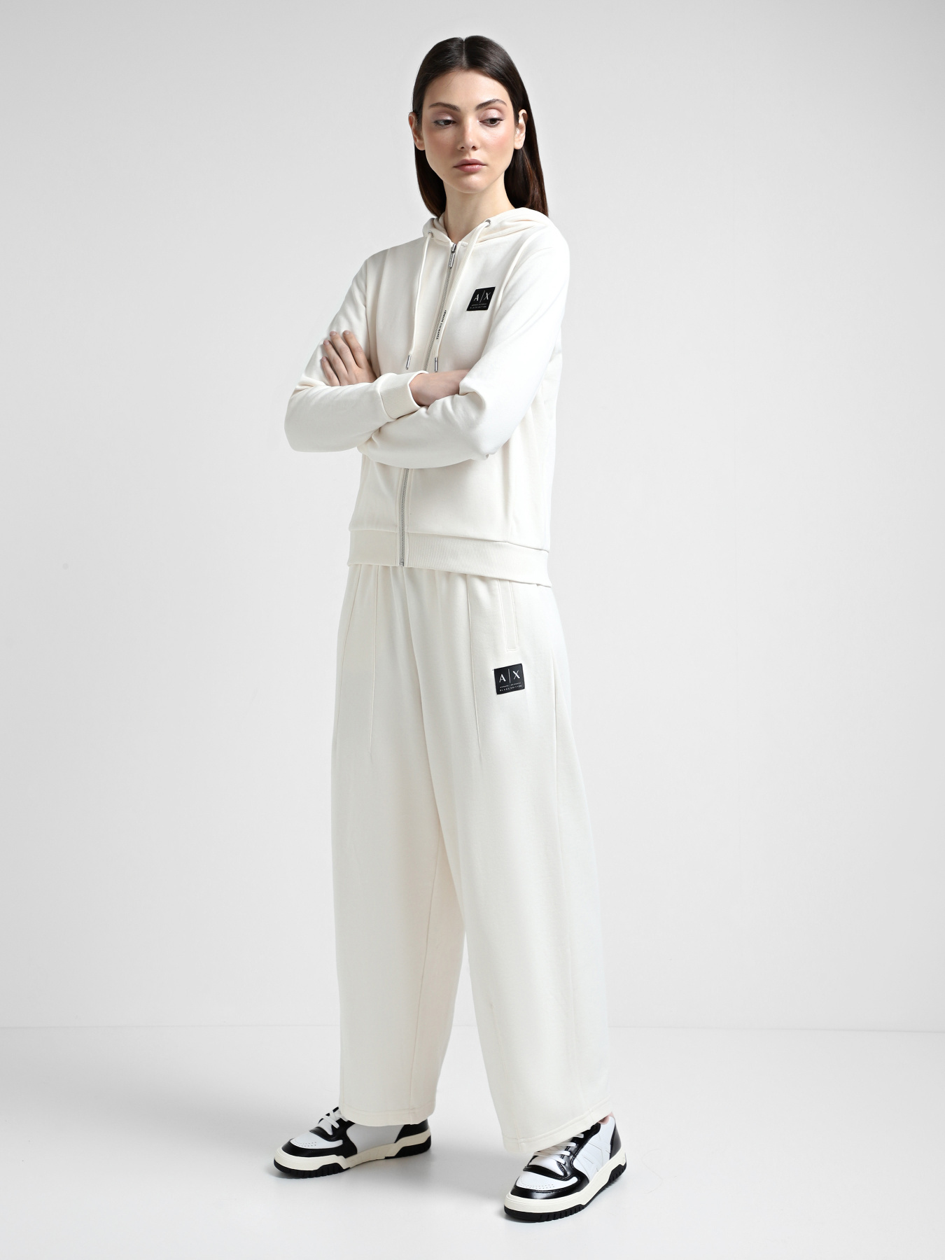 Штаны спортивные Armani Exchange Black Edition модель XW000075-AF10172-U1003 Фото